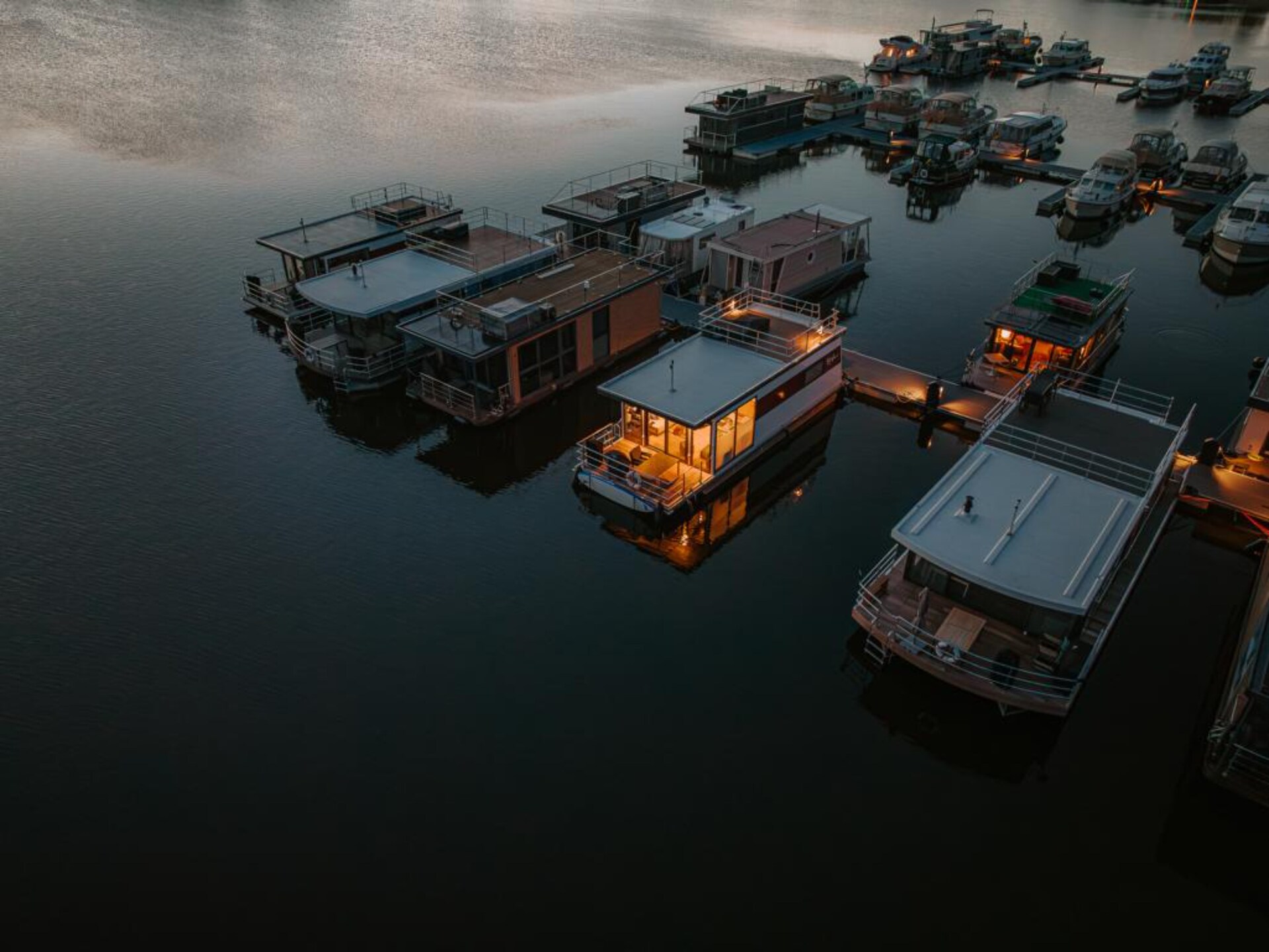 Luxe woonboot aan de Havel bij Zehdenick met uitzicht op het water - foto 18
