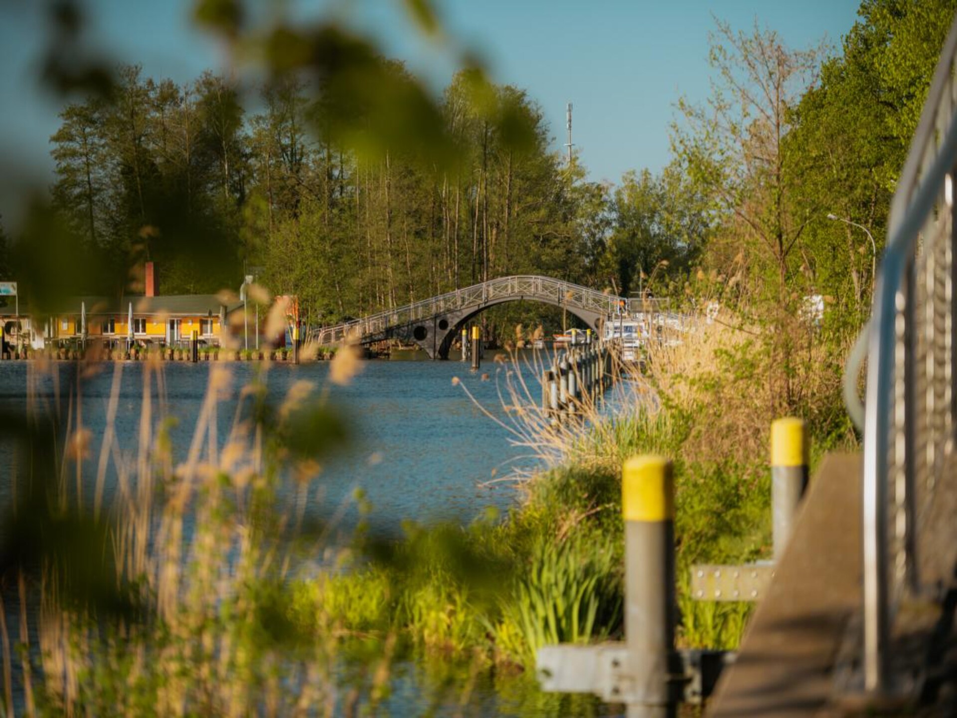 Luxe woonboot aan de Havel bij Zehdenick met uitzicht op het water - foto 24