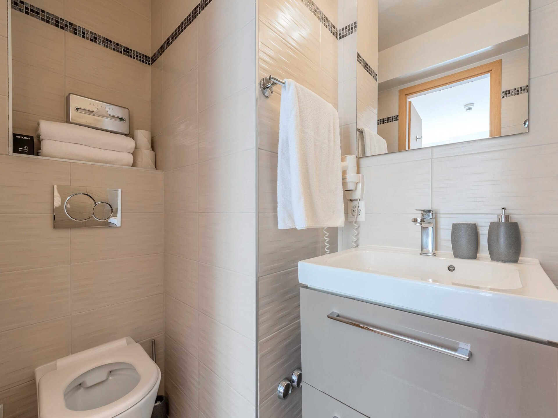 Modern appartement in het hart van Genève, vlakbij het meer - foto 39