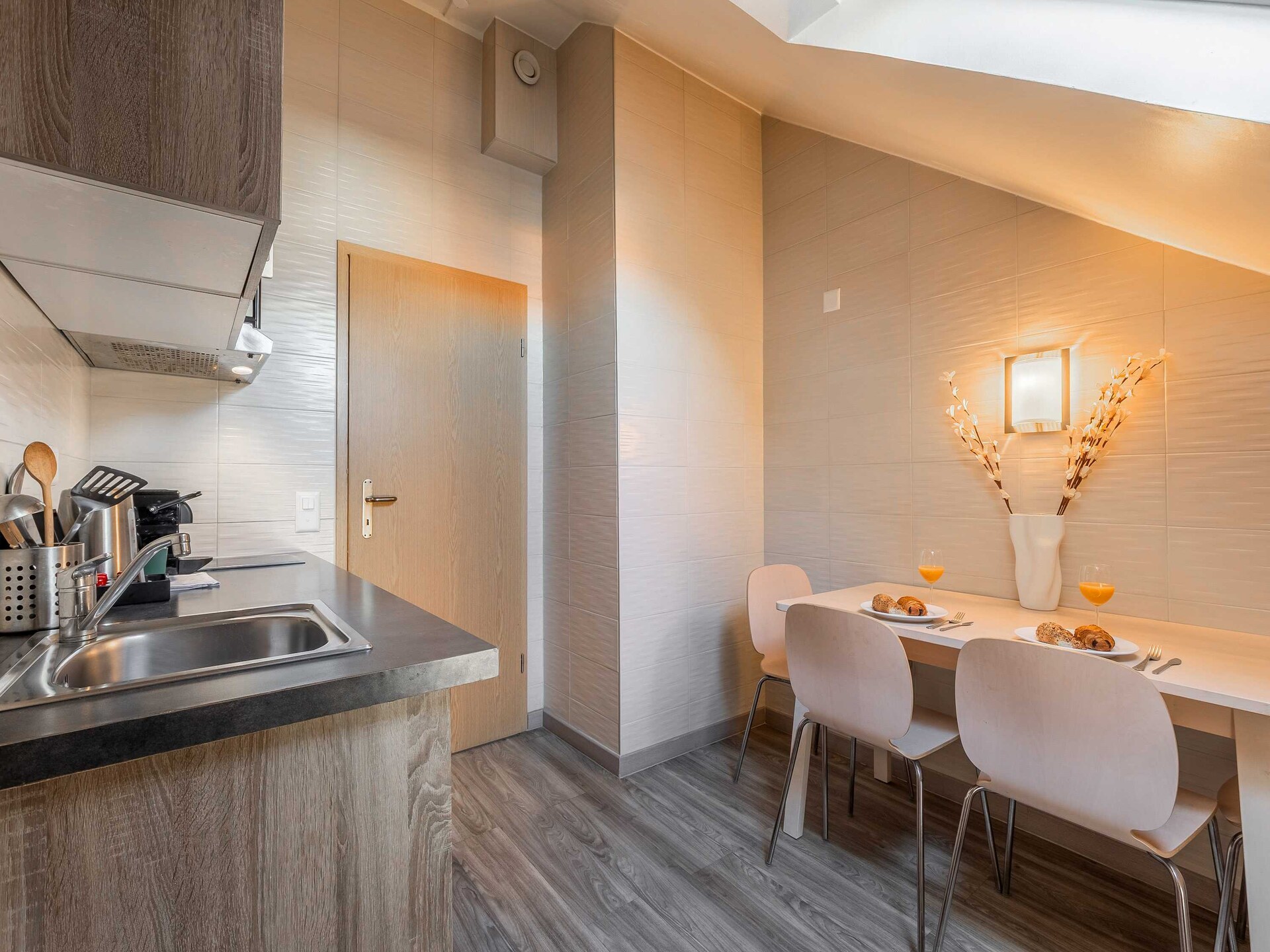 Modern studio-appartement in hartje Genève, vlakbij het meer - foto 13
