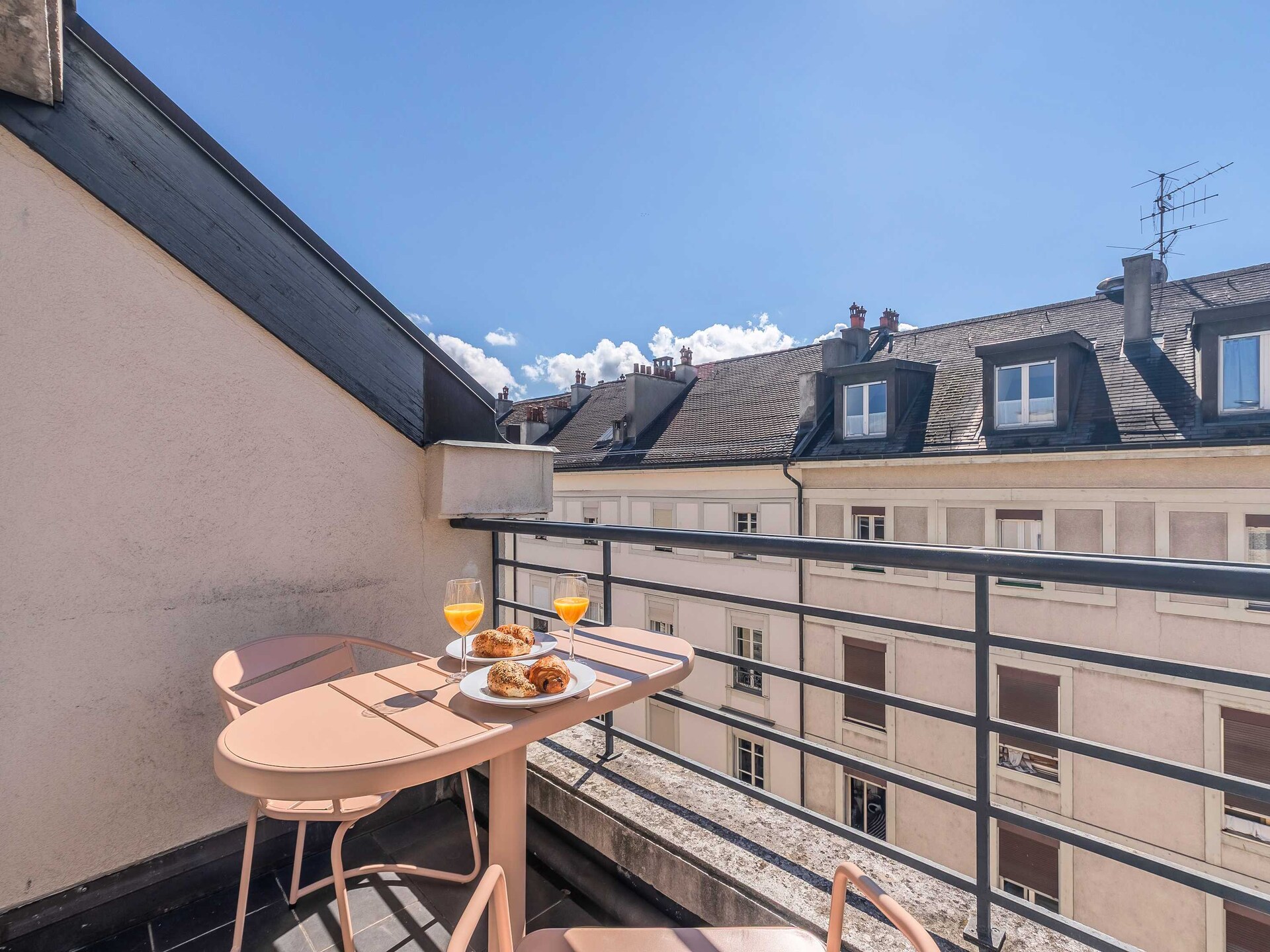 Modern studio-appartement in hartje Genève, vlakbij het meer - foto 32