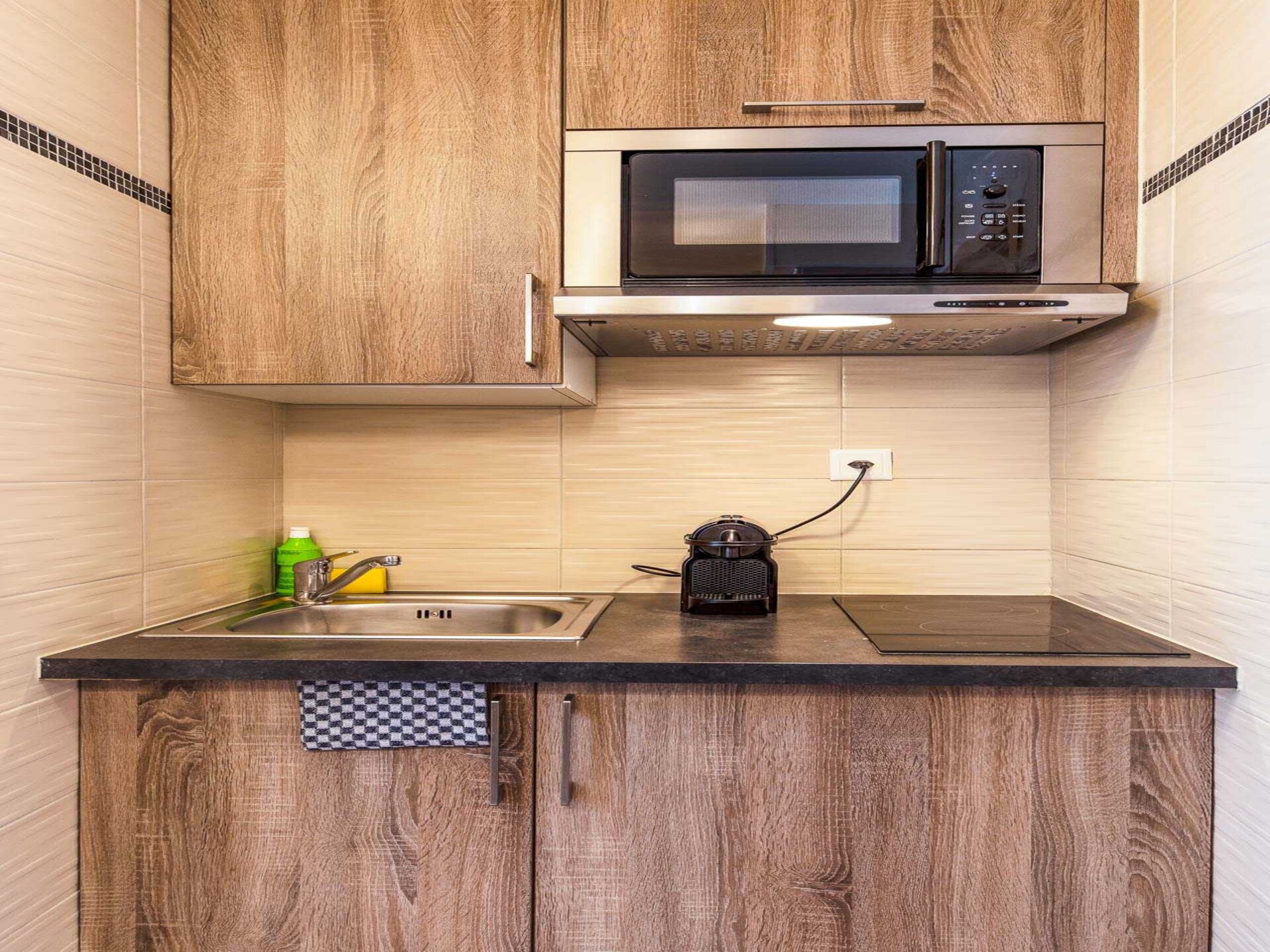Modern appartement in hartje Pâquis, op steenworp van het Meer van Genève - foto 35
