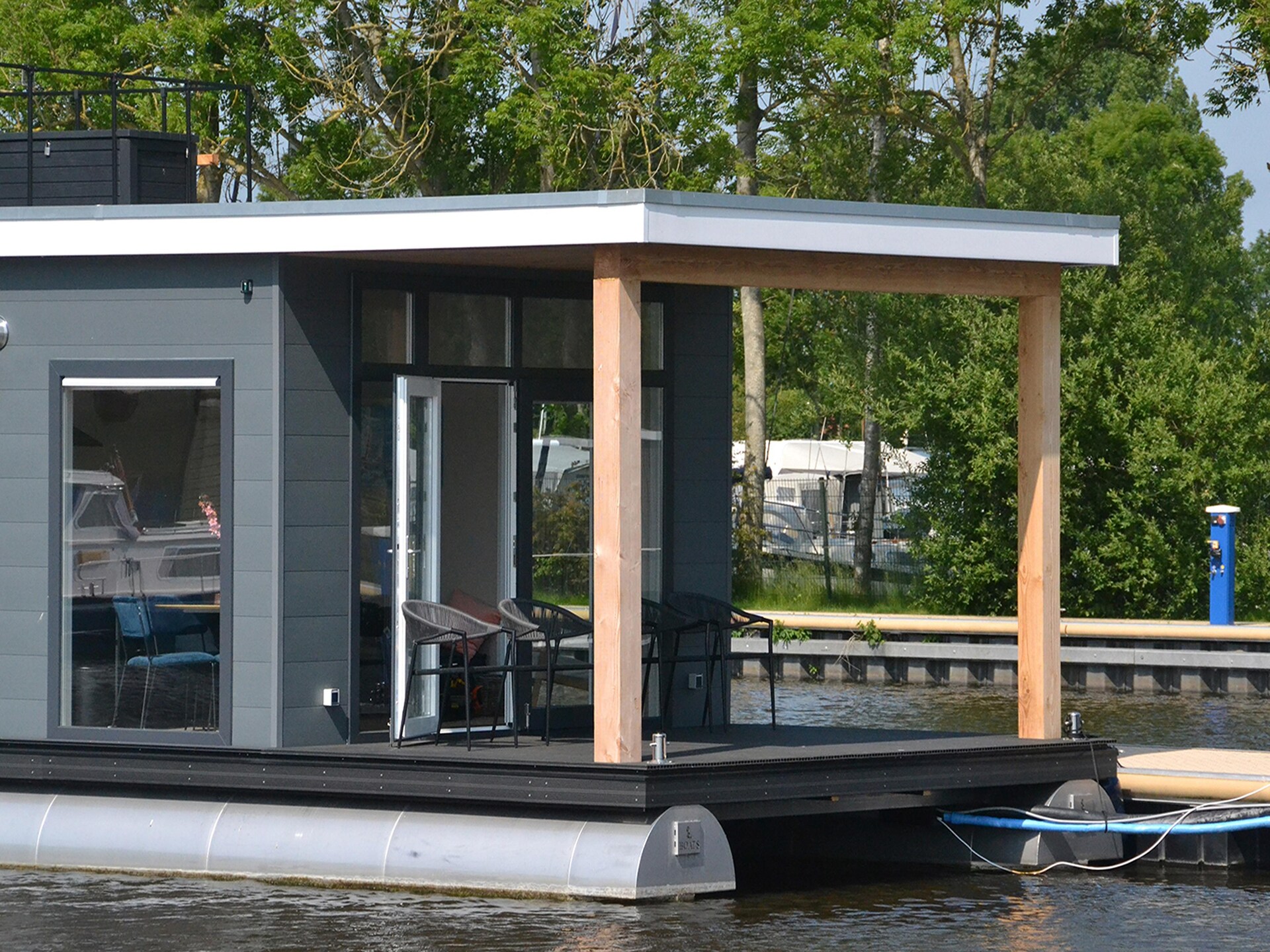Luxe woonboot RiggelBrug aan het Sneekermeer voor 4 personen - foto 7