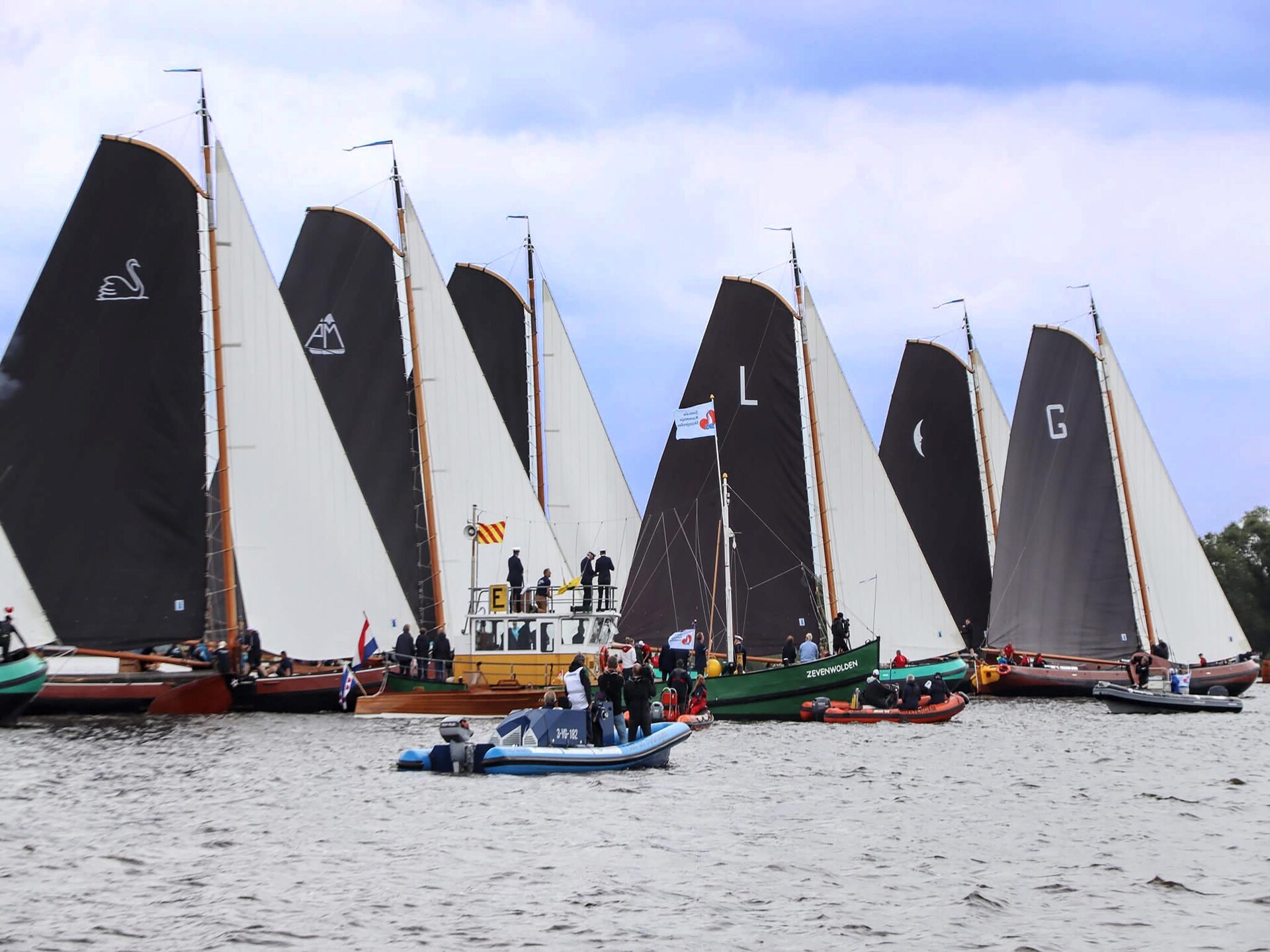 Luxe woonboot RiggelBrug aan het Sneekermeer voor 4 personen - foto 31