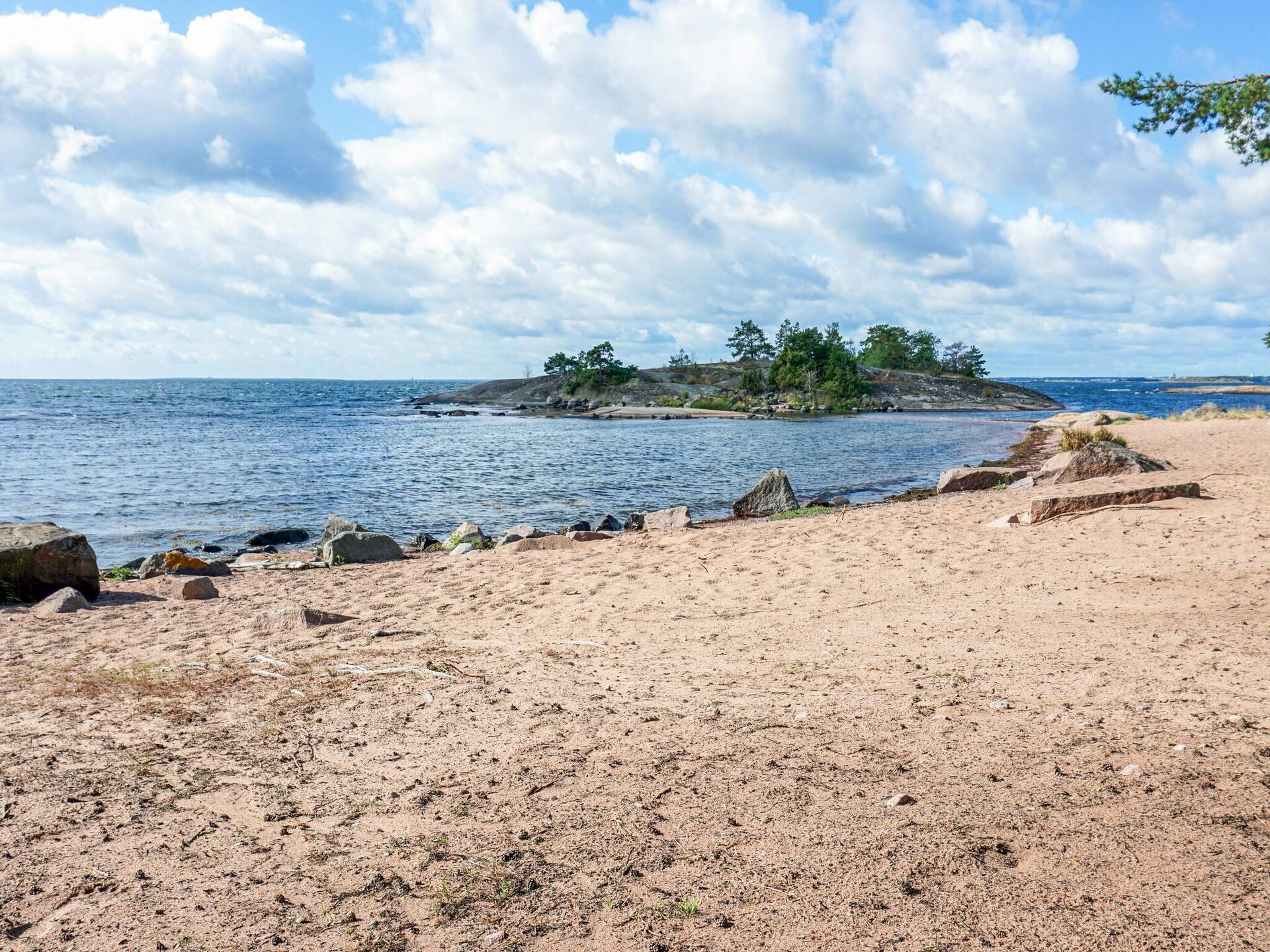 Vrijstaand vakantiehuis op landtong met zeezicht bij Oskarshamn - foto 17