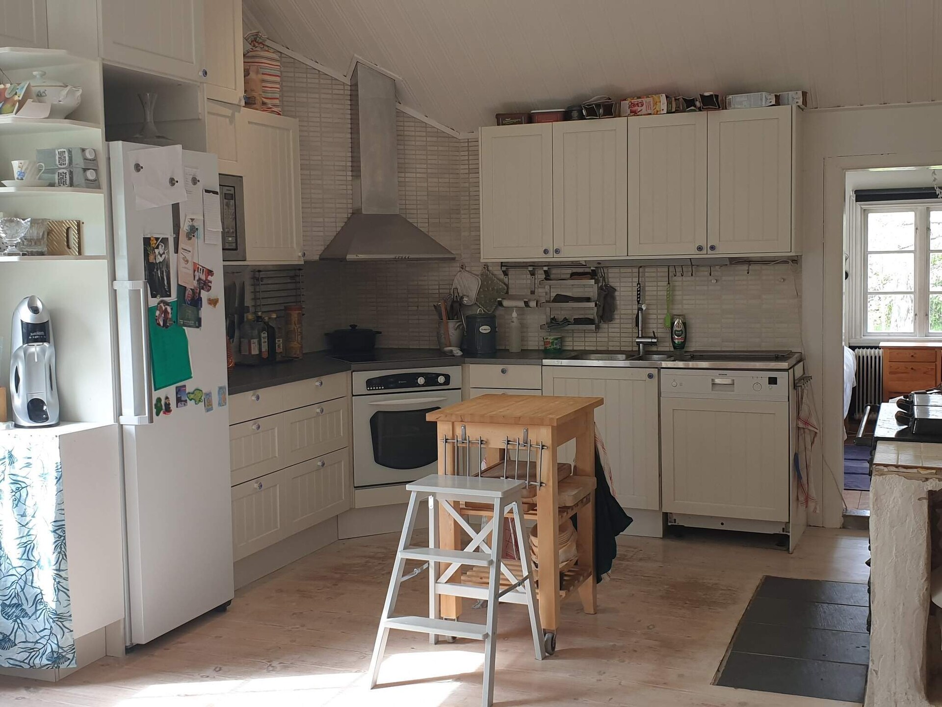 Sfeervol vakantiehuis aan de golfbaan bij Åsa, 500m van strand en meer - foto 14