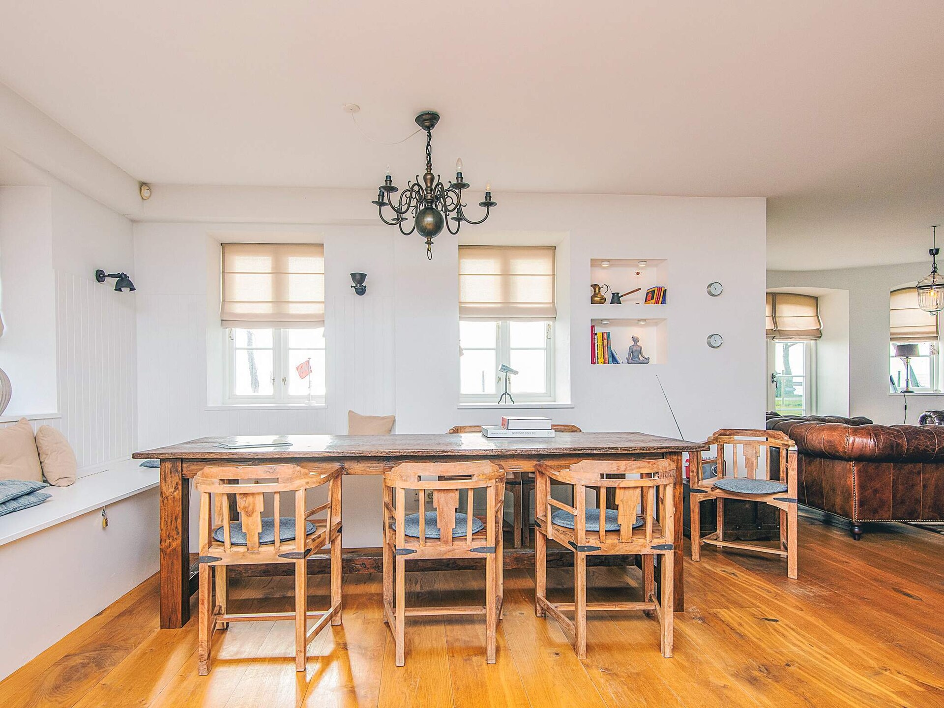 Prachtig vrijstaand vakantiehuis met panoramisch fjordzicht in Skarrev - foto 16