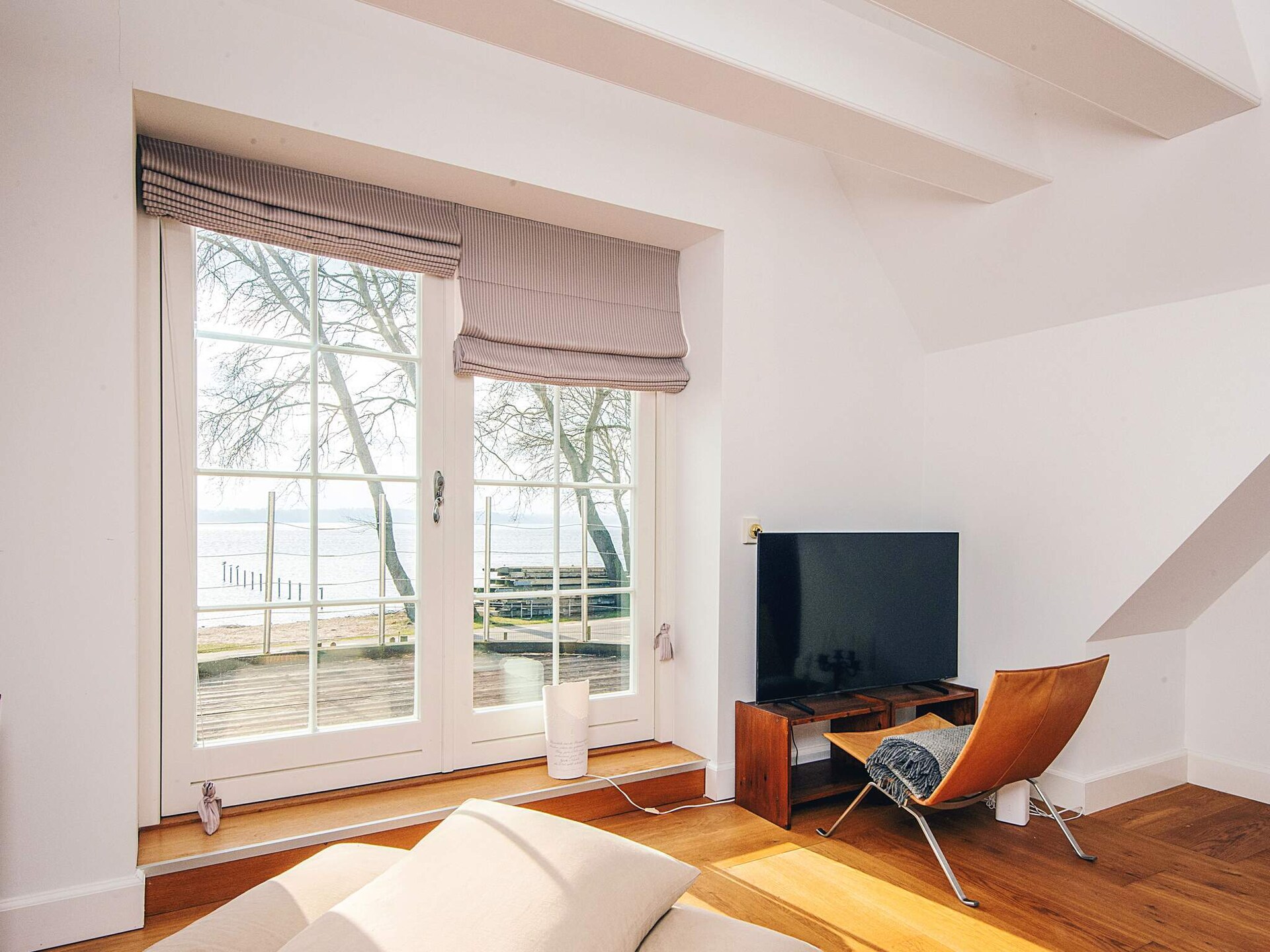 Prachtig vrijstaand vakantiehuis met panoramisch fjordzicht in Skarrev - foto 34