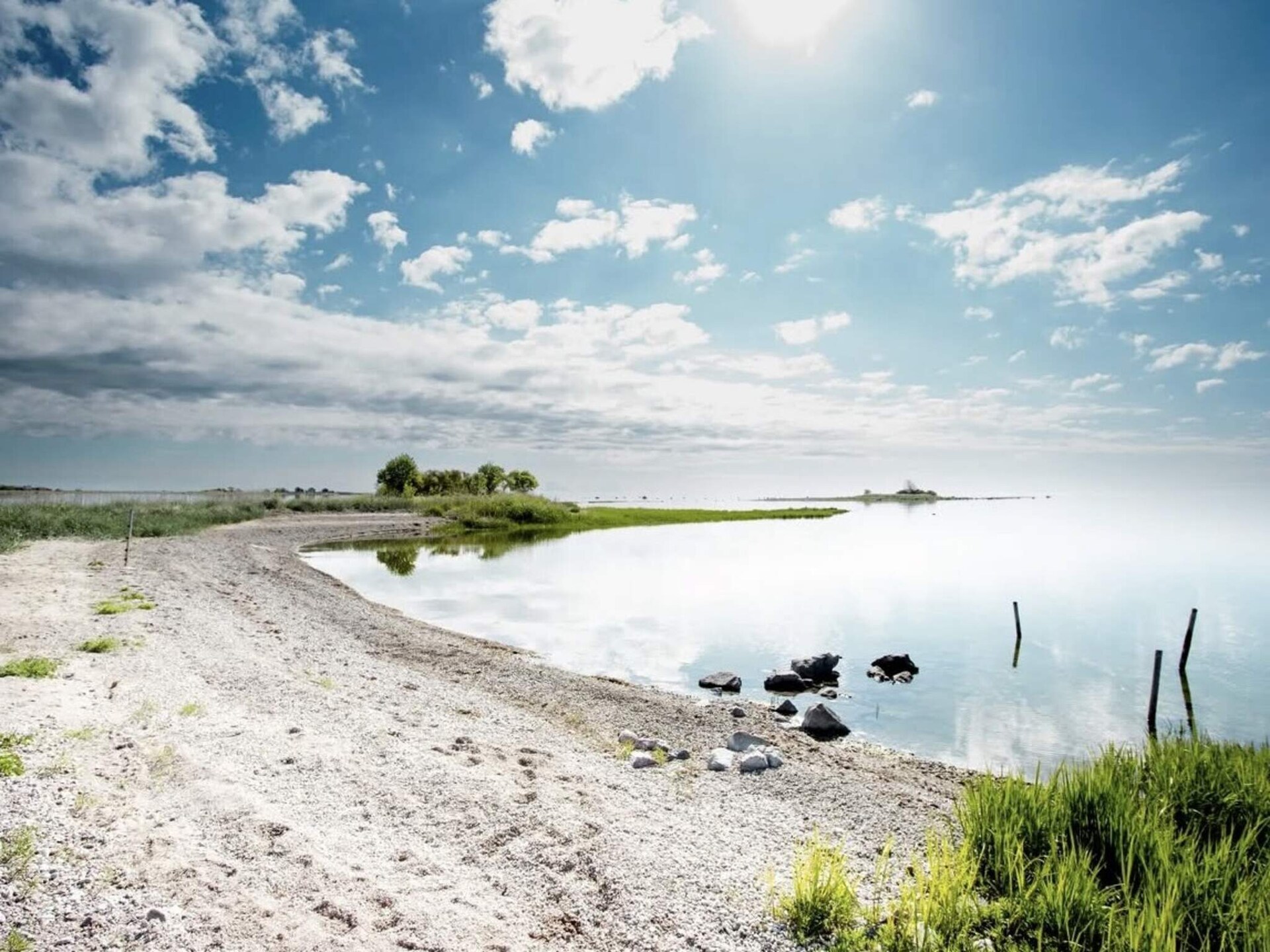 Licht vakantiehuis met zeezicht bij Löttorp, vlakbij strand - foto 14