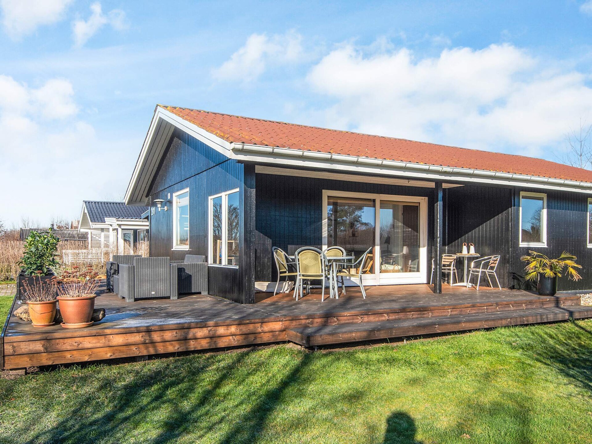 Vrijstaand vakantiehuis aan de golfbaan bij Juelsminde, 700m van zee - foto 1