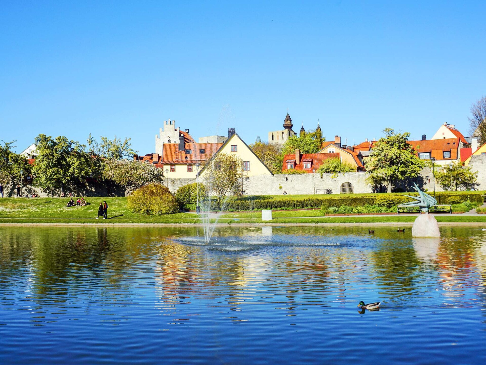 Ruime vakantievilla in Visby centrum met tuin, vlakbij zee en golfbaan - foto 14