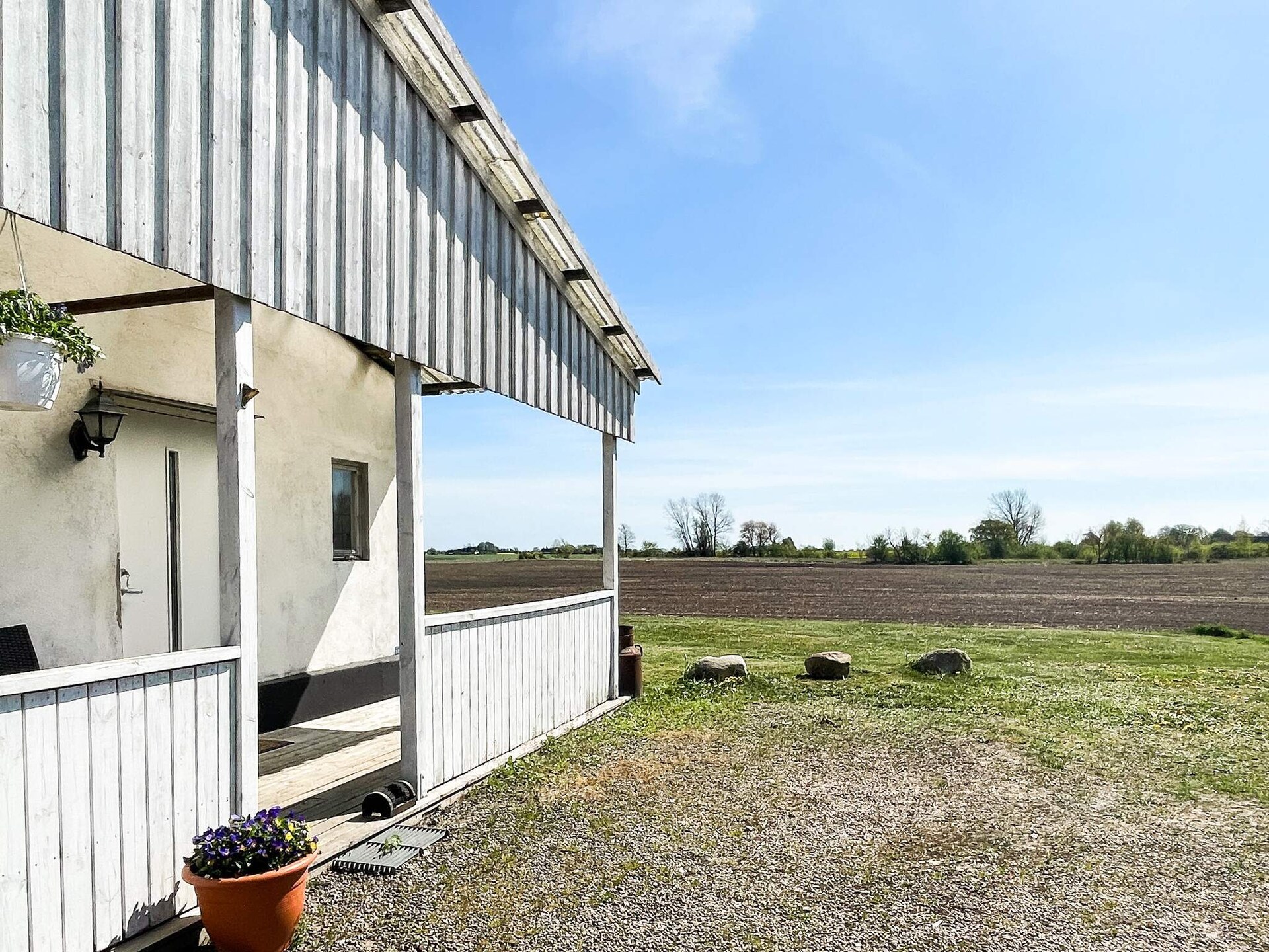 Charmant gastenverblijf op het Zweedse platteland met uitzicht over de velden - foto 3