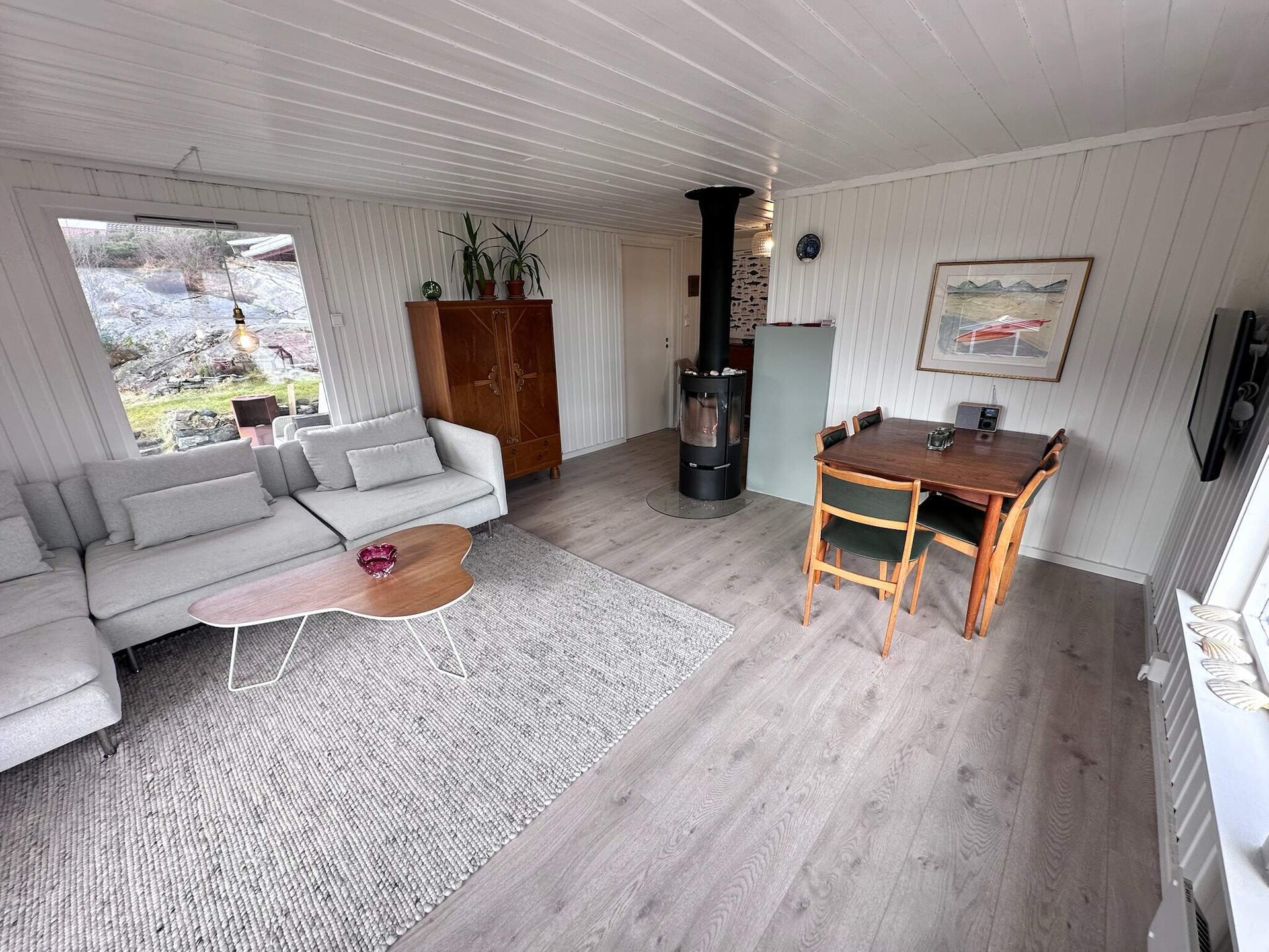 Zonnig vakantiehuis met panoramisch fjordzicht bij Klokkarvik - foto 32
