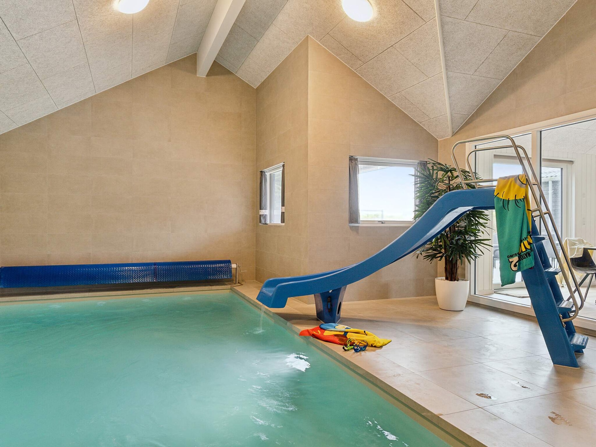 Aan zee: Ruim vakantiehuis in Løkken voor 20 personen · 267 m² - foto 20