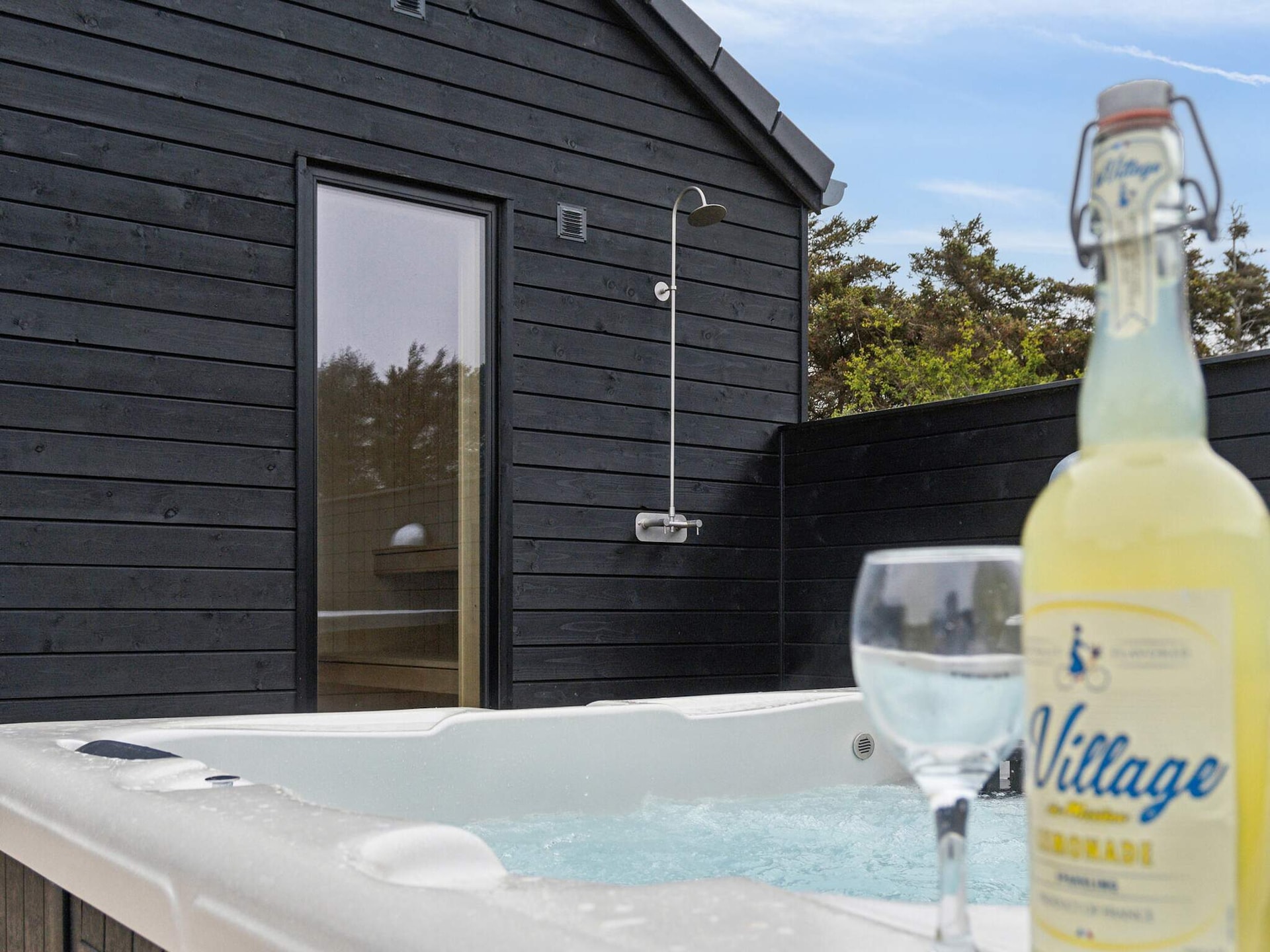 Aan zee: Ruim vakantiehuis in Løkken voor 20 personen · 267 m² - foto 25