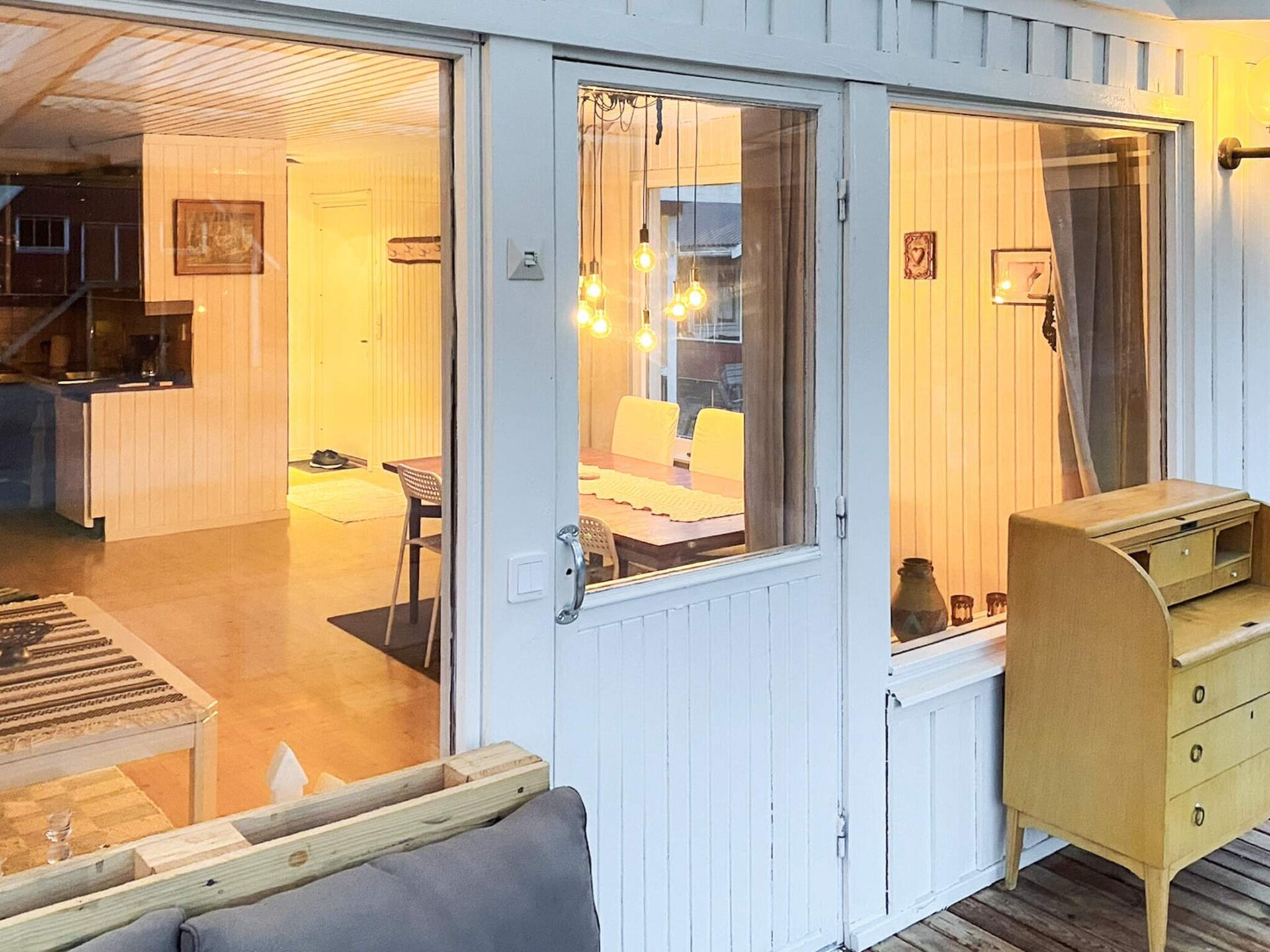 Rood Zomerhuis in de Zweedse Bossen bij Skånes Fagerhult - foto 18