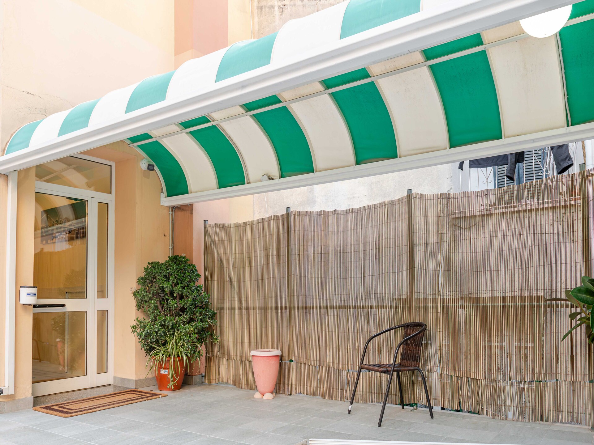 Compact studio-appartement in Ventimiglia, vlakbij zee en Côte d'Azur - foto 9