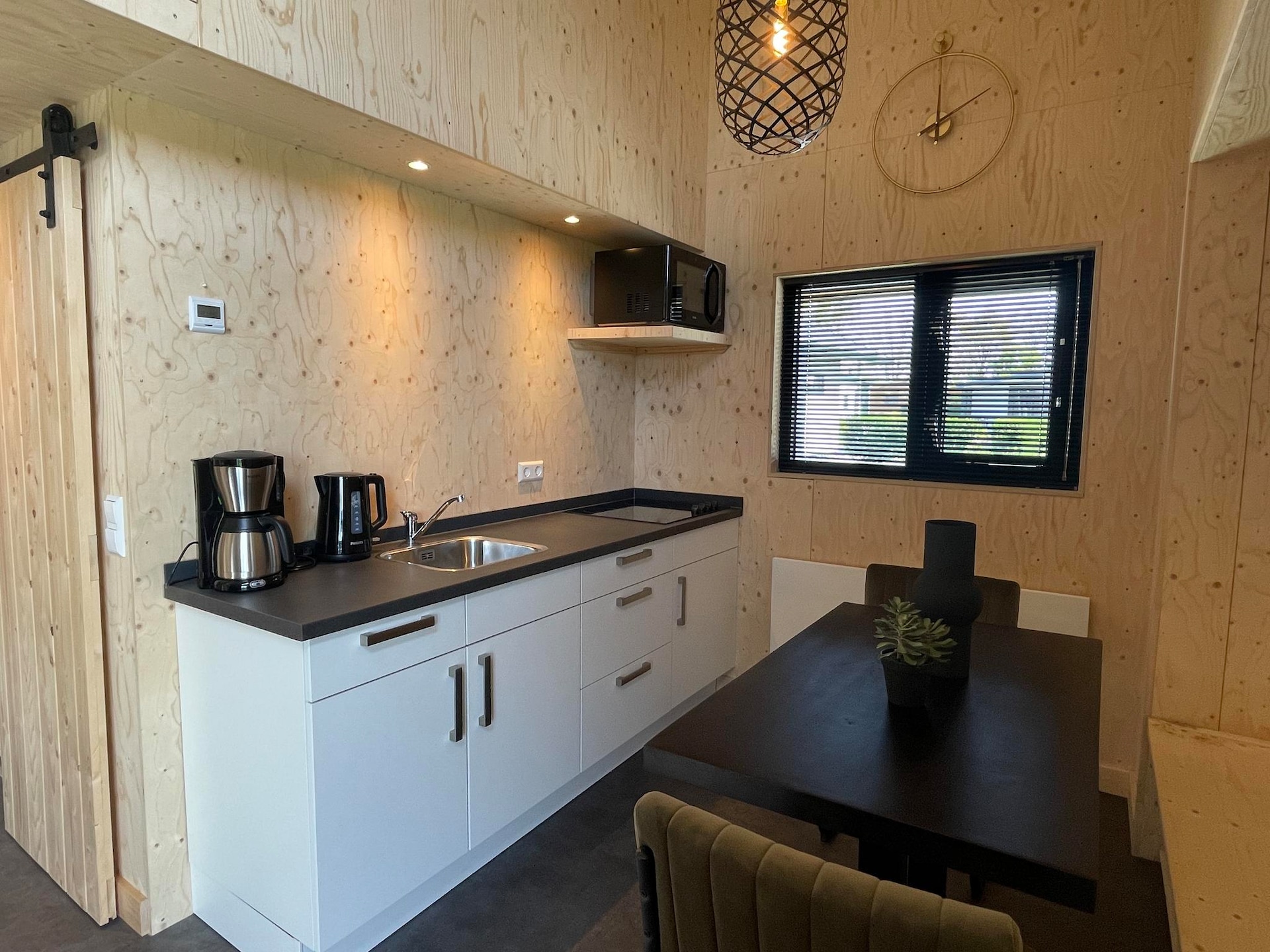 Tiny House West-Graftdijk: speels verblijf aan de rand van de Beemster - foto 3