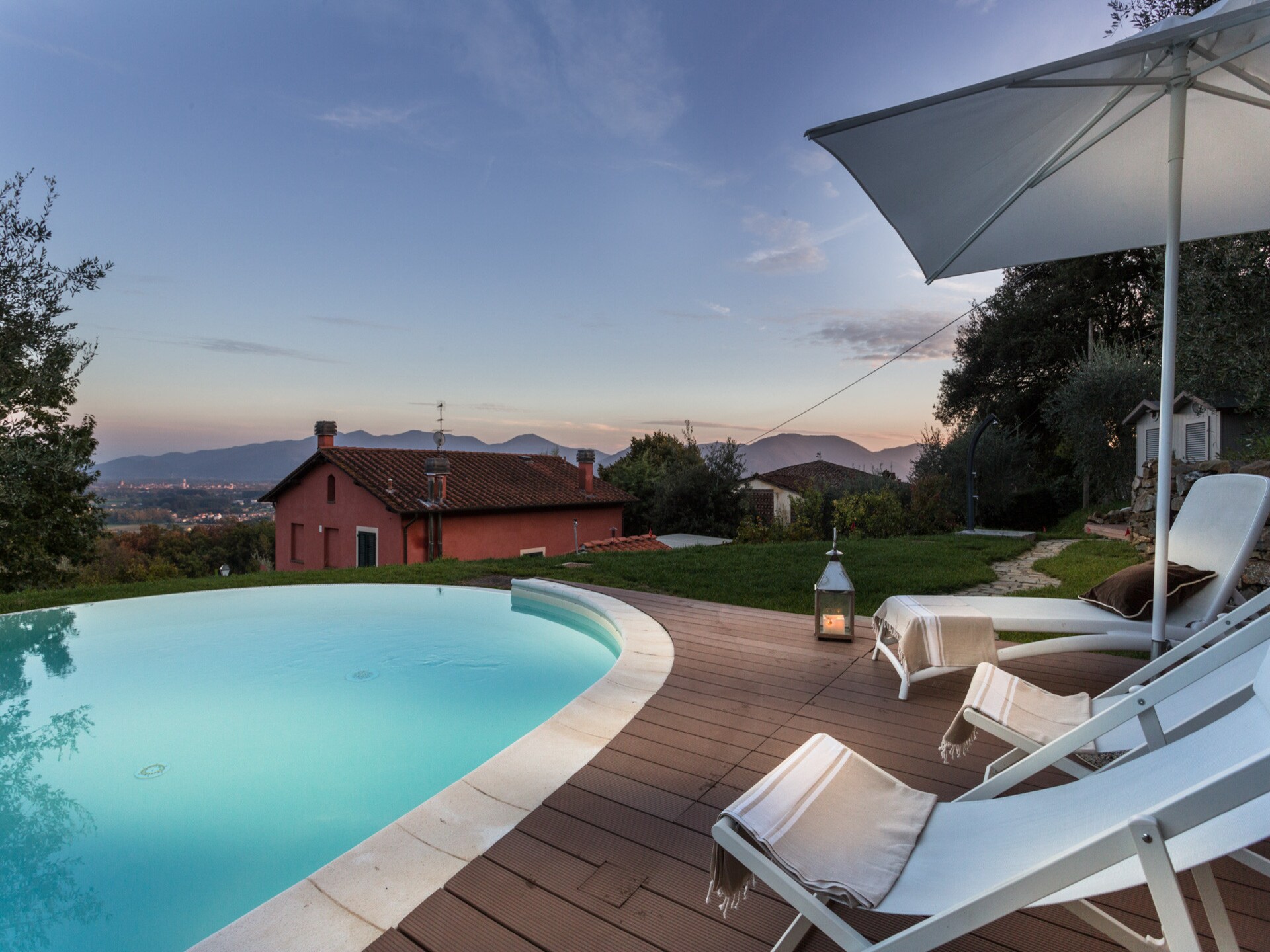 Villa Alberta: Luxe Toscaanse villa aan golfbaan bij Lucca - foto 12