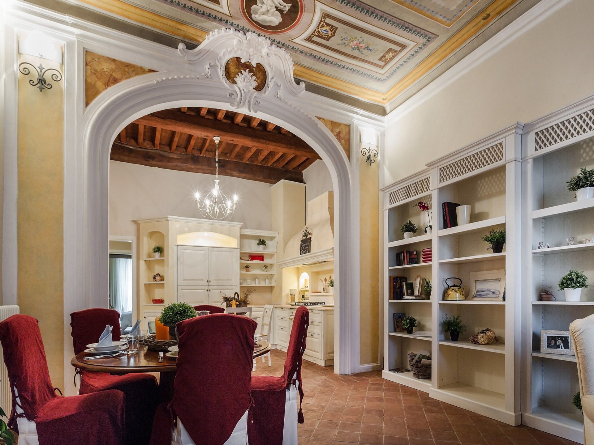 Historisch appartement in centrum Lucca, aan golfbaan met 2 slaapkamers - foto 8