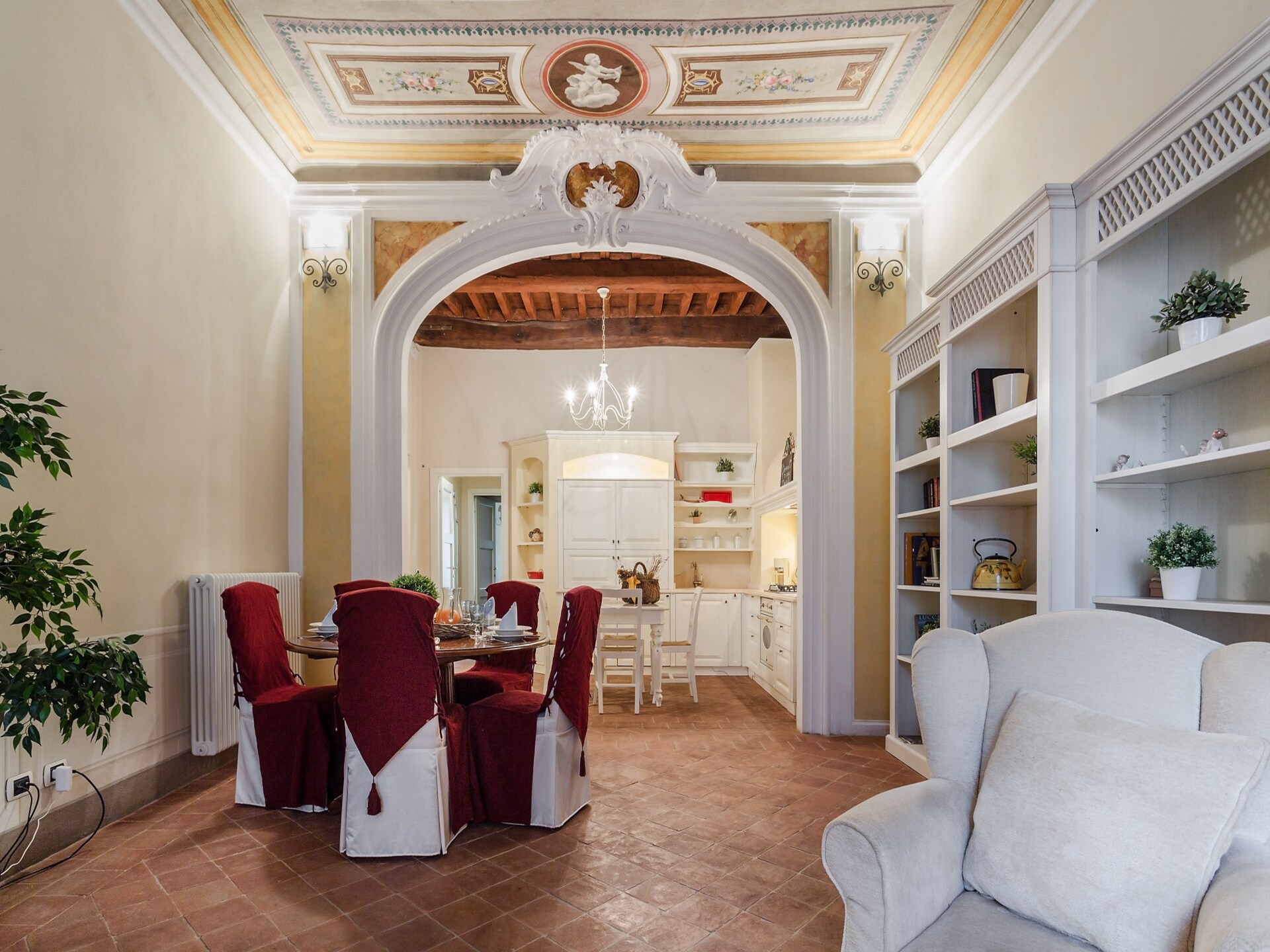 Historisch appartement in centrum Lucca, aan golfbaan met 2 slaapkamers - foto 10