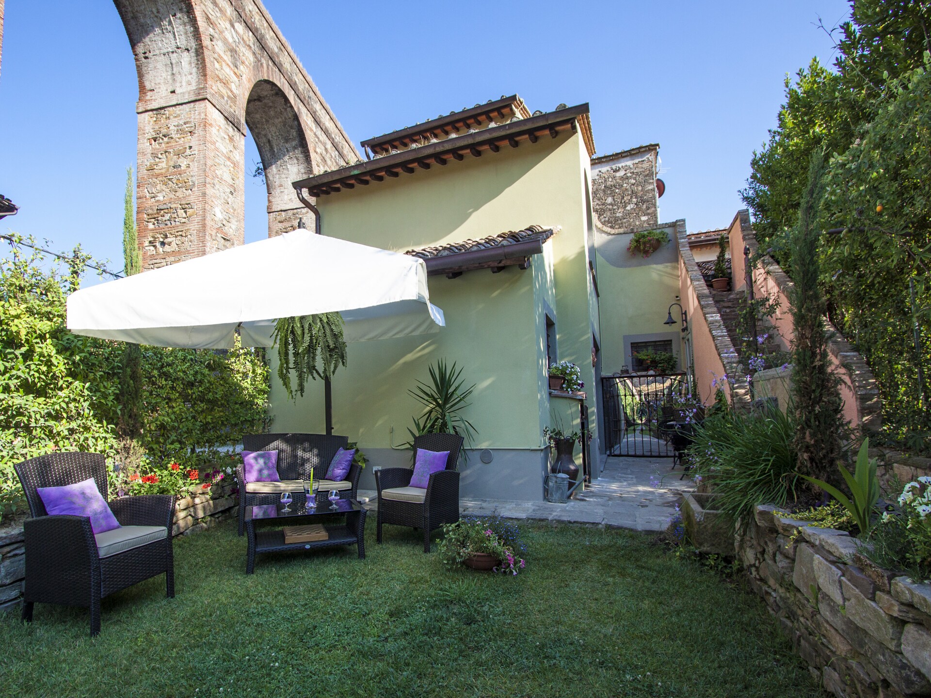 Verfijnde villa voor 2 aan golfbaan bij Lucca met privé-spa en tuin - foto 45