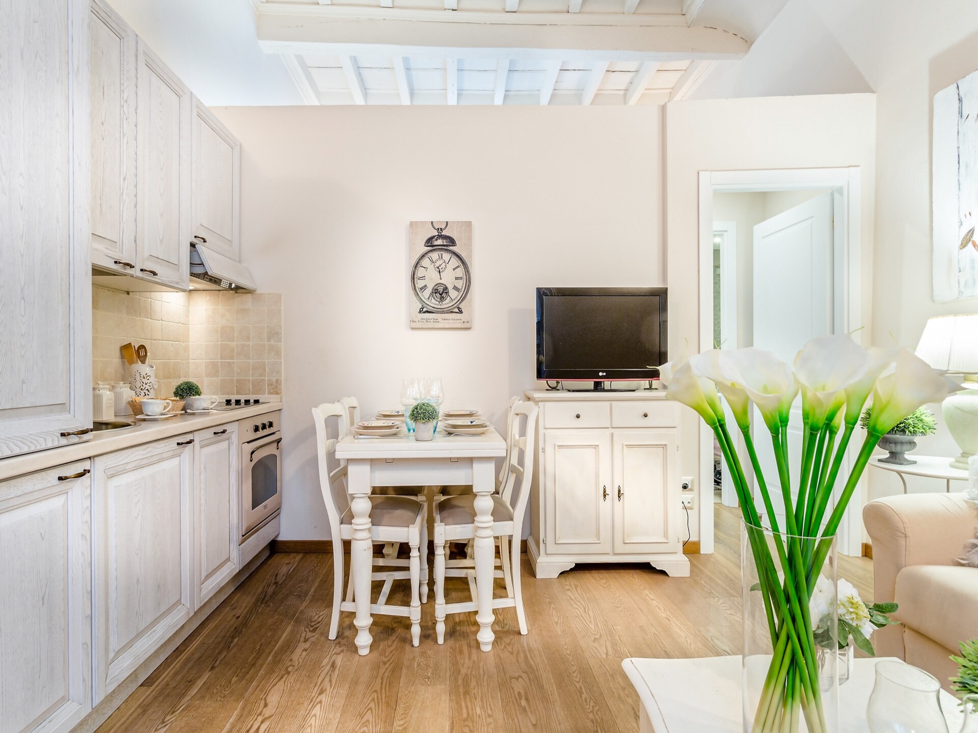 Stijlvol appartement in historisch paleis Lucca met uitzicht op verborgen tuin - foto 7