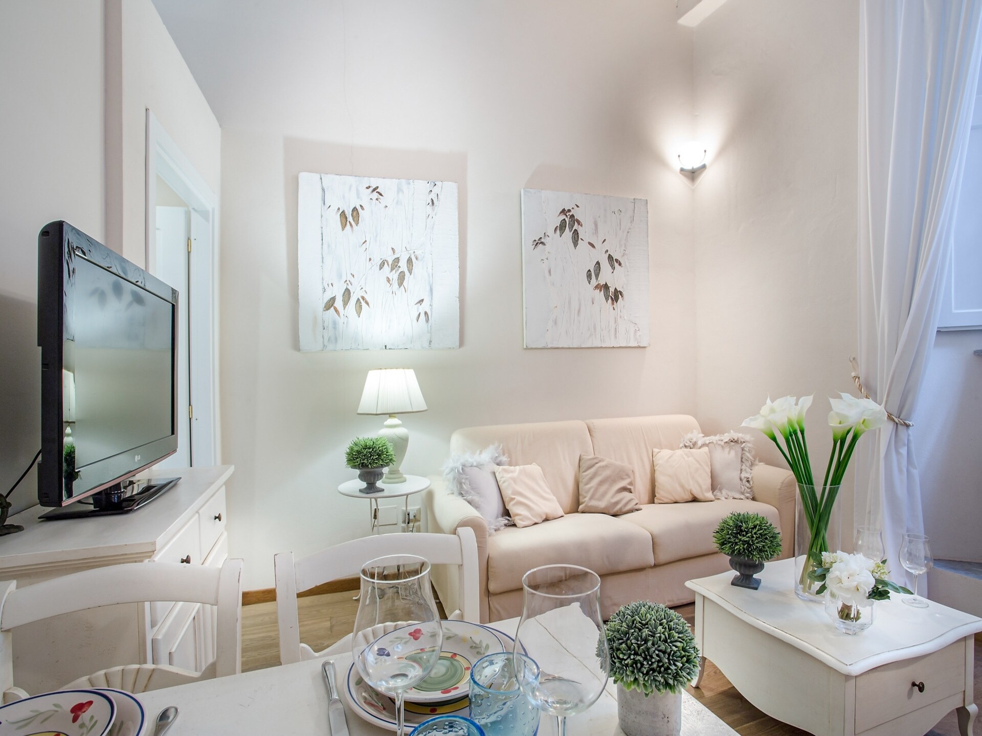 Stijlvol appartement in historisch paleis Lucca met uitzicht op verborgen tuin - foto 4