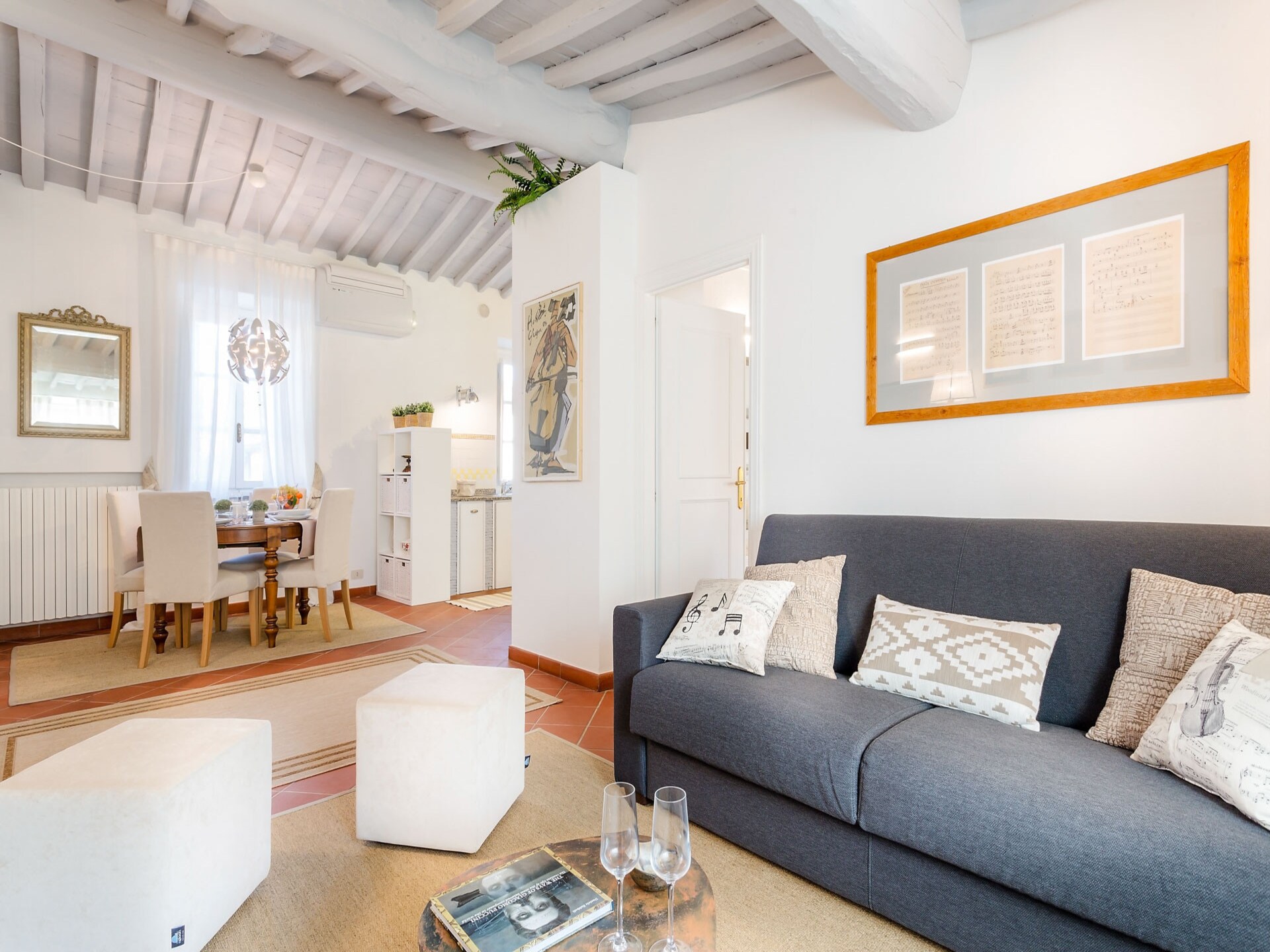 Historisch appartement met terras in hartje Lucca, vlakbij Torre Guinigi - foto 9