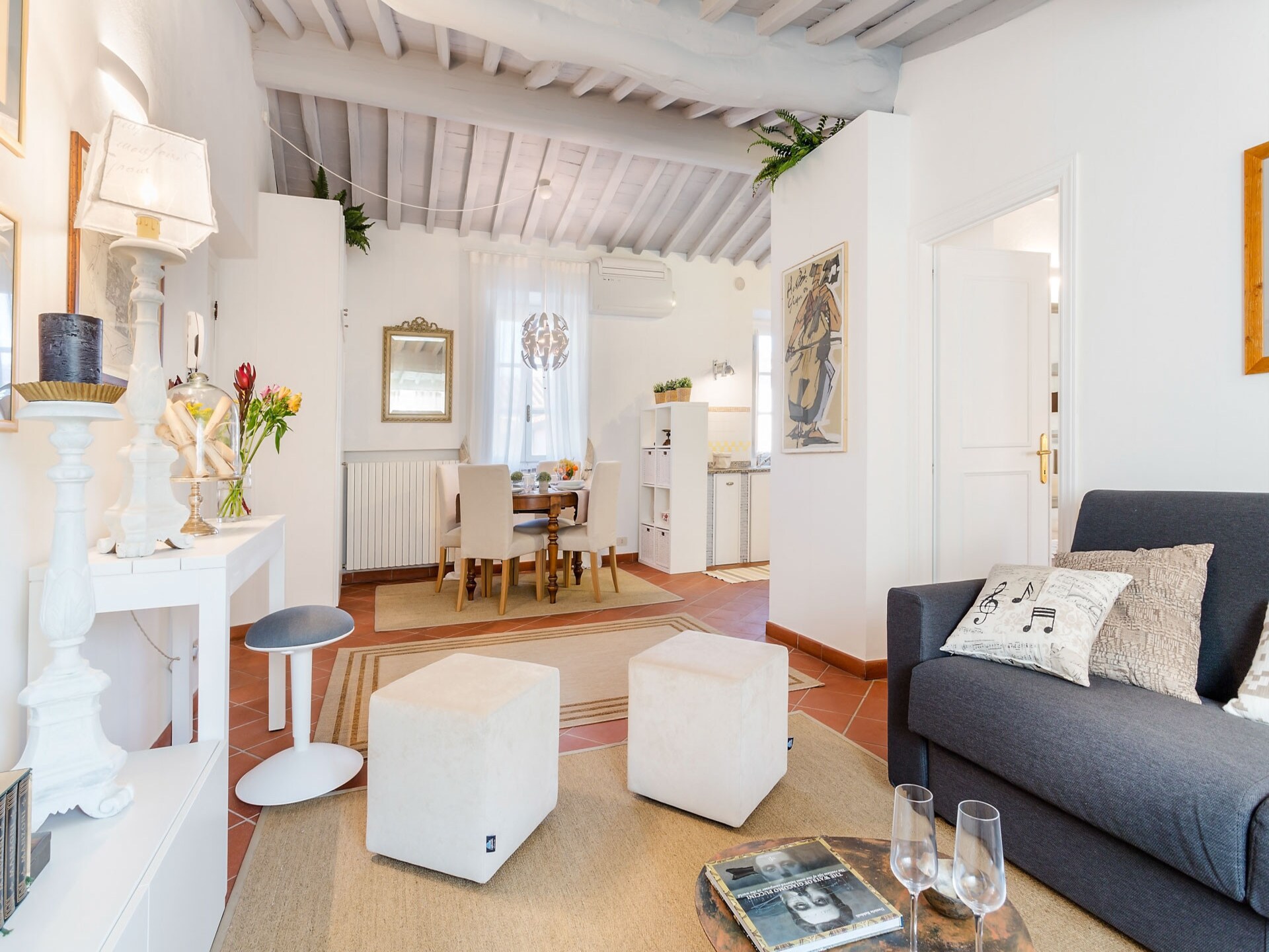 Historisch appartement met terras in hartje Lucca, vlakbij Torre Guinigi - foto 8