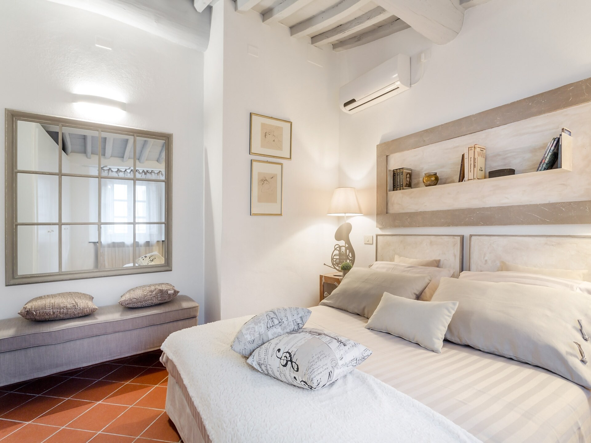 Historisch appartement met terras in hartje Lucca, vlakbij Torre Guinigi - foto 23