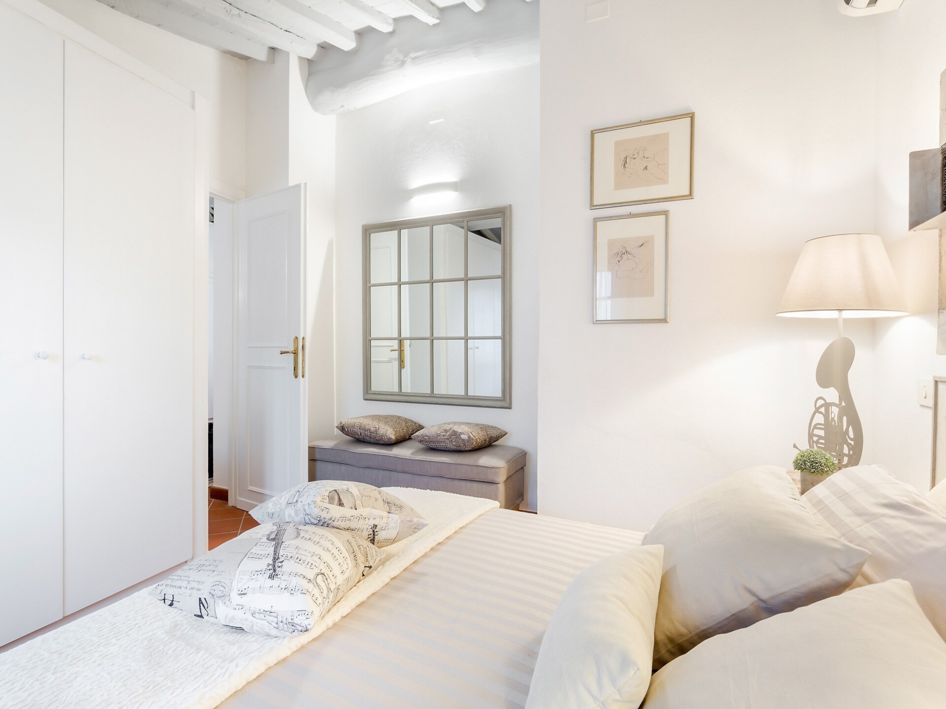 Historisch appartement met terras in hartje Lucca, vlakbij Torre Guinigi - foto 22