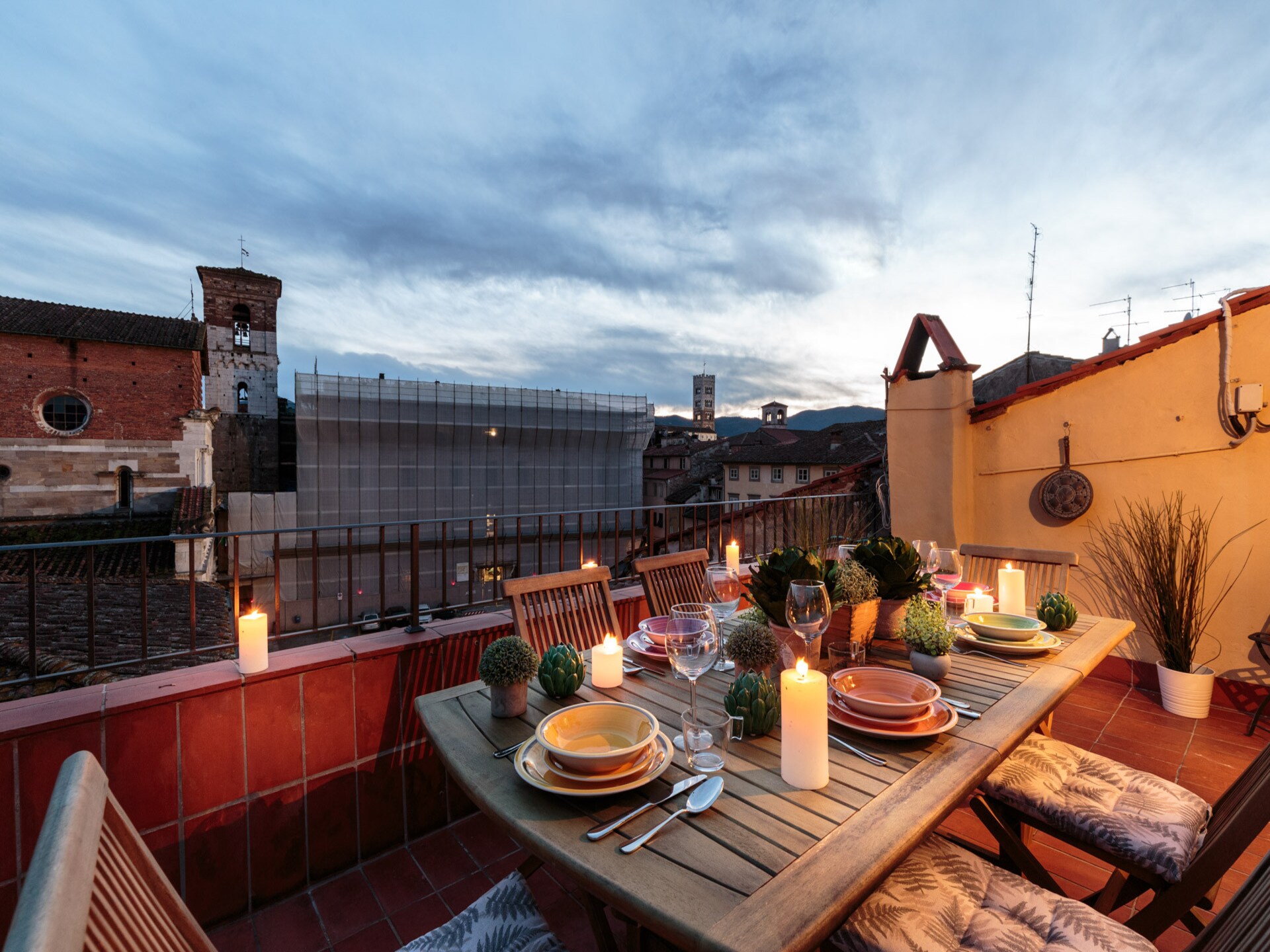 Panoramisch dakterrasappartement in Lucca met uitzicht op Torre Guinigi - foto 32