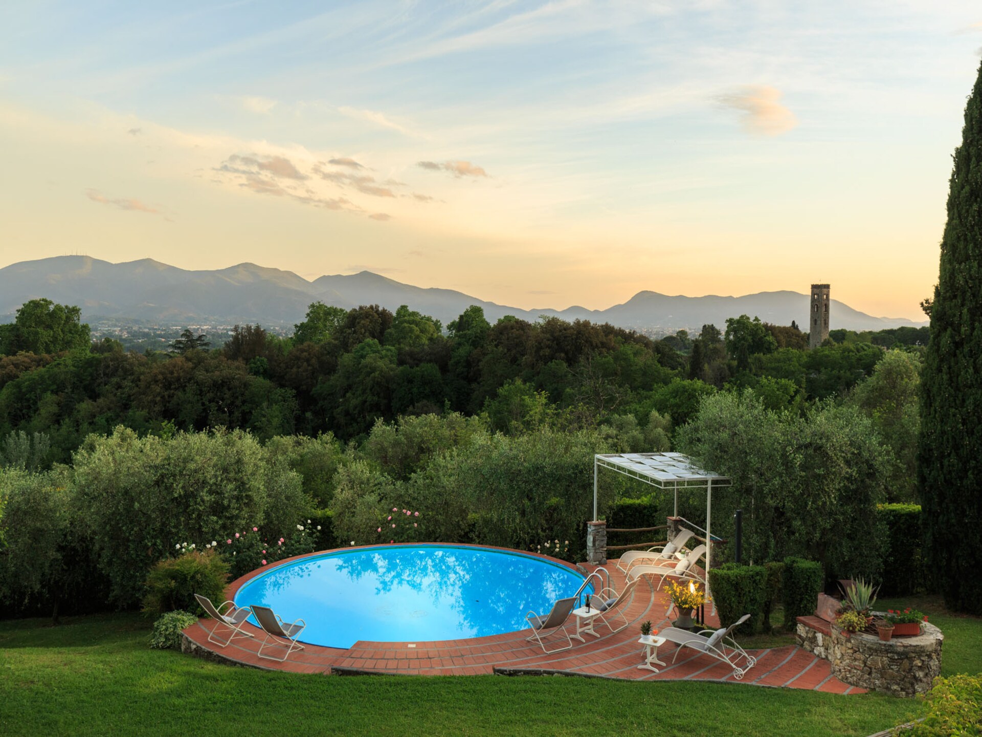 Authentieke Toscaanse villa met infinity pool en uitzicht bij Lucca - foto 12