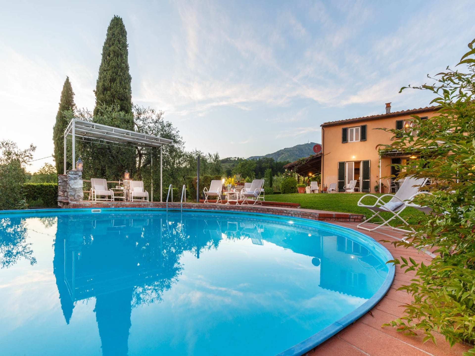 Authentieke Toscaanse villa met infinity pool en uitzicht bij Lucca - foto 9