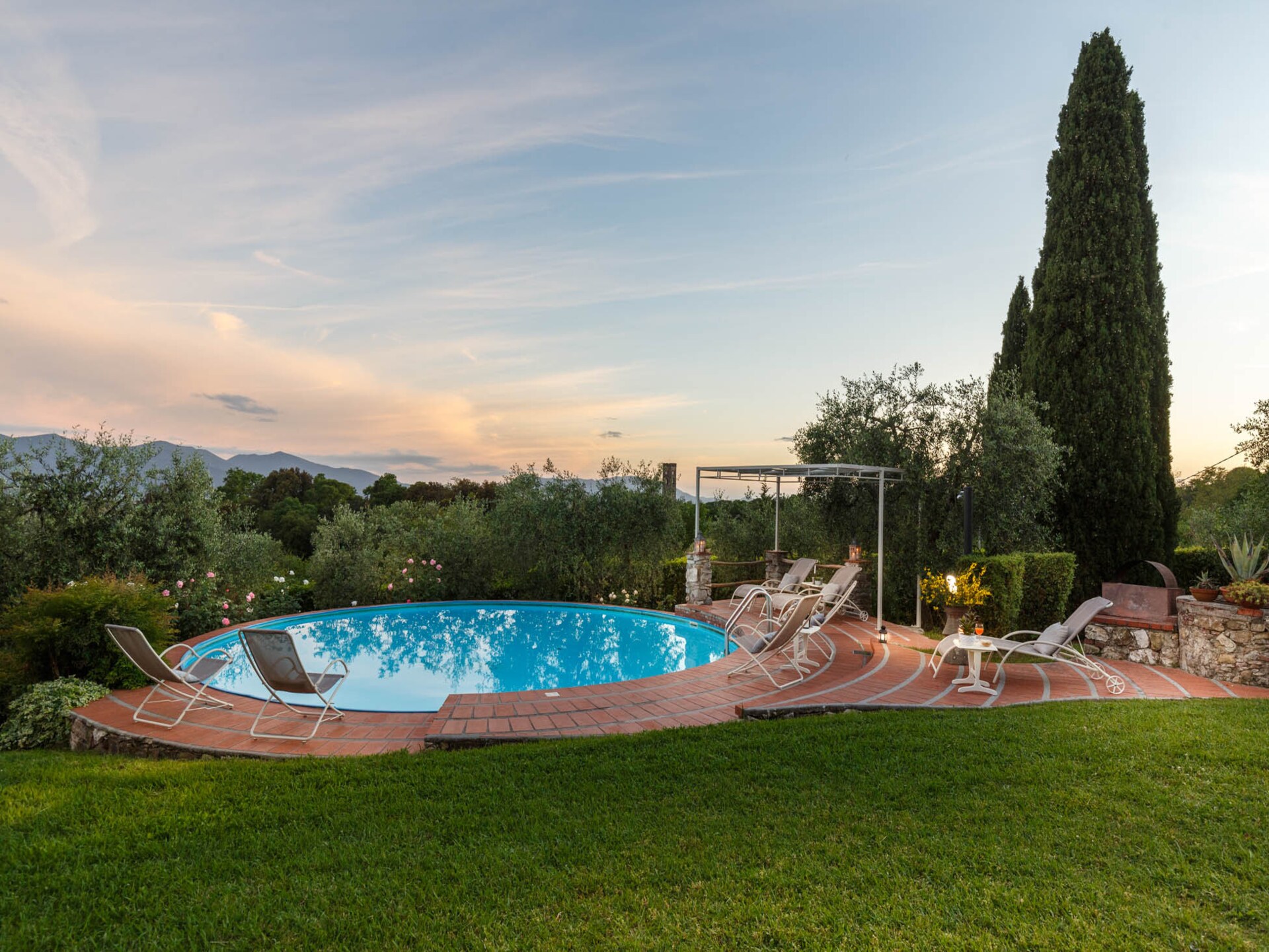 Authentieke Toscaanse villa met infinity pool en uitzicht bij Lucca - foto 11