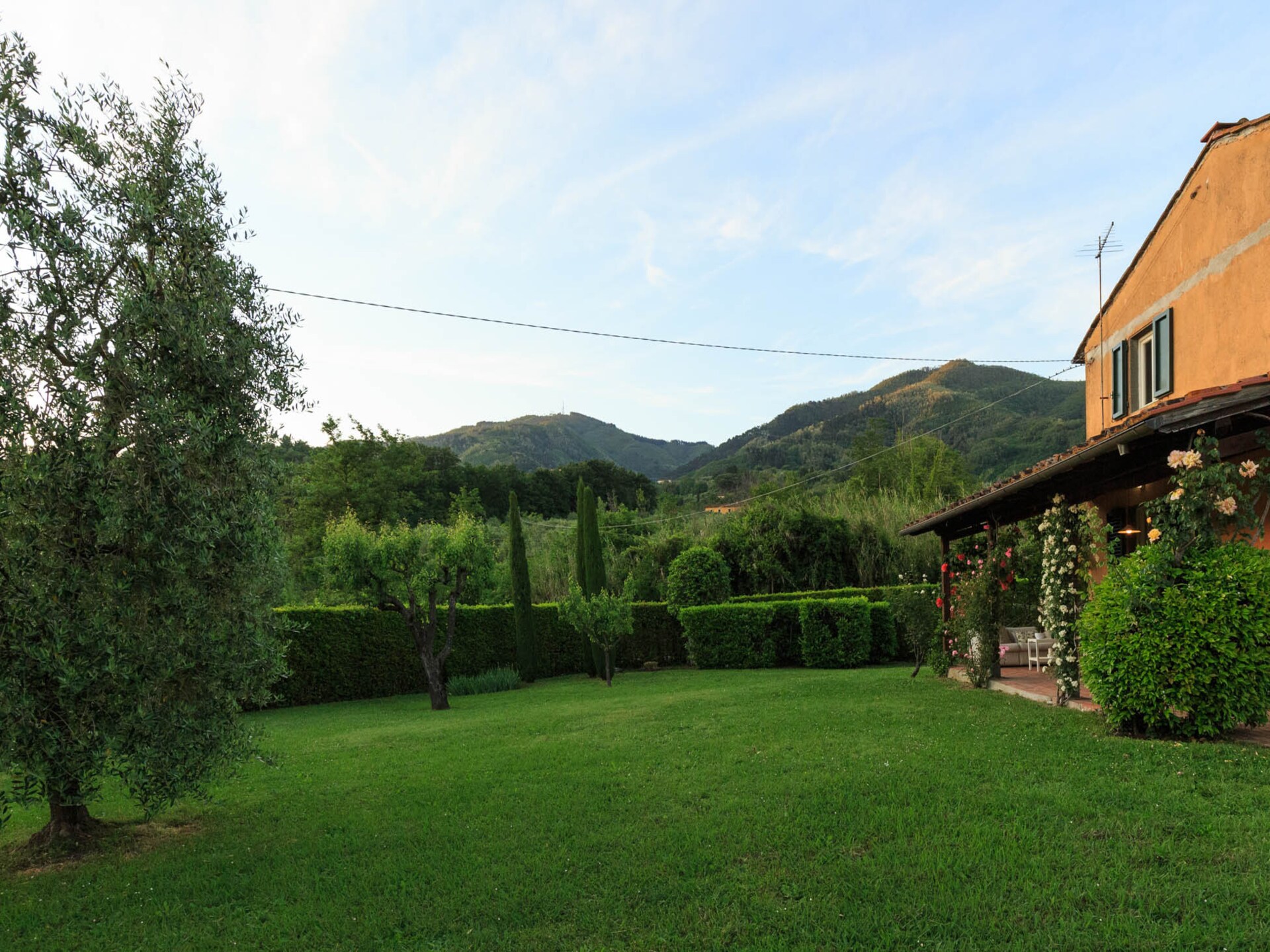 Authentieke Toscaanse villa met infinity pool en uitzicht bij Lucca - foto 85