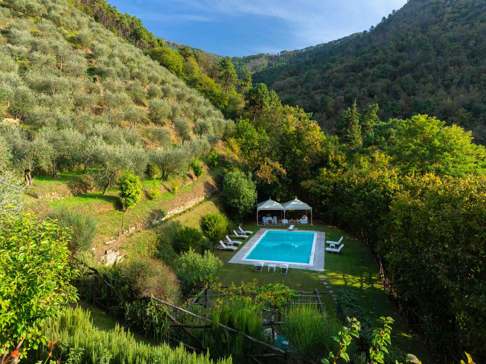 18e-eeuwse Toscaanse villa met privézwembad en bosbeek bij Lucca - foto 4