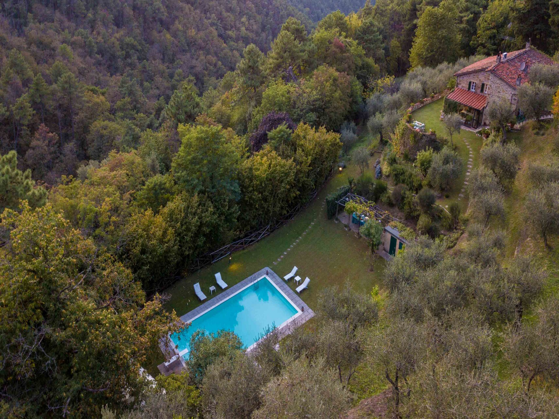 18e-eeuwse Toscaanse villa met privézwembad en bosbeek bij Lucca - foto 10