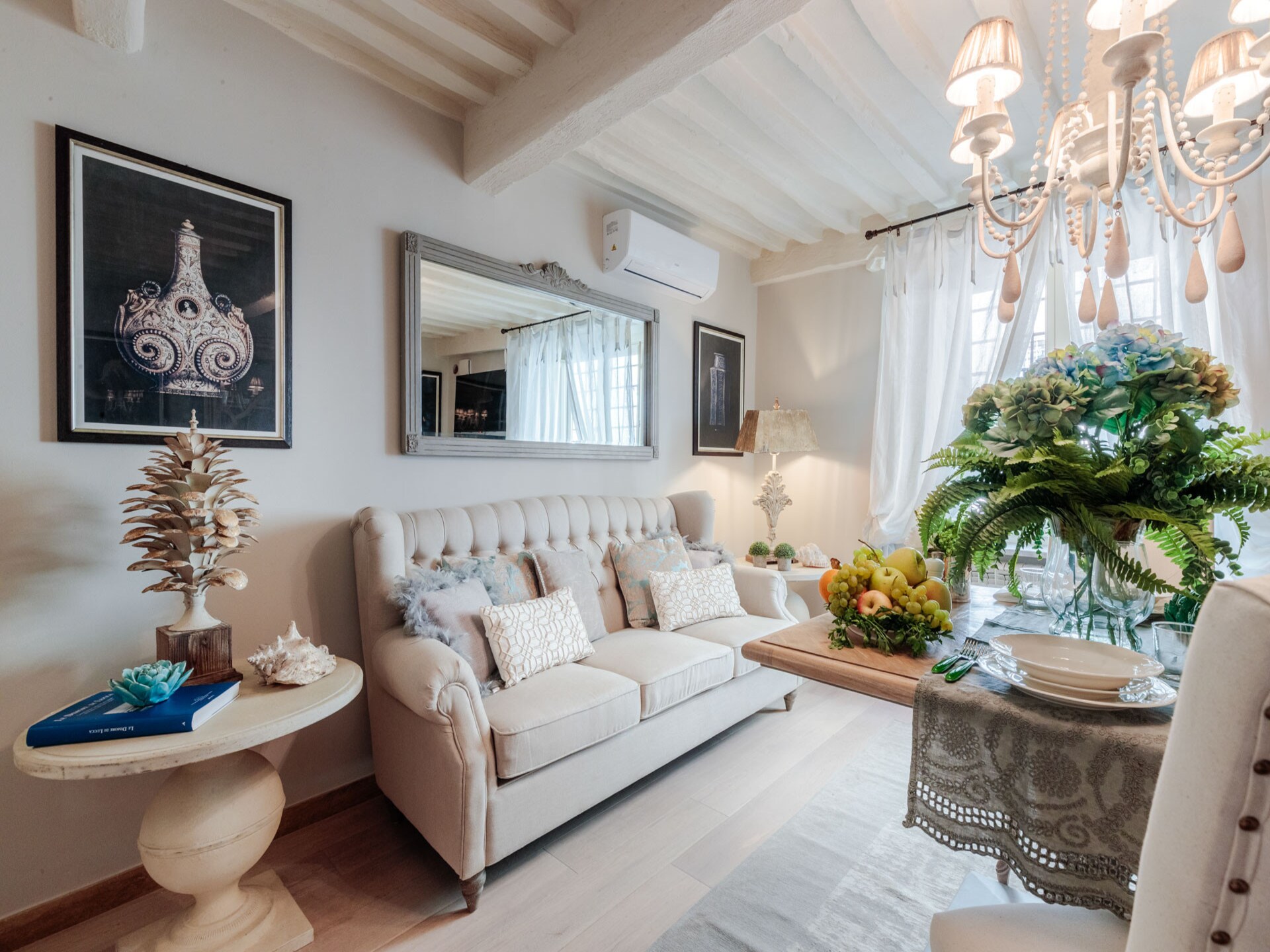 Romantisch appartement in hartje Lucca met geheime tuin en luxe keuken - foto 6