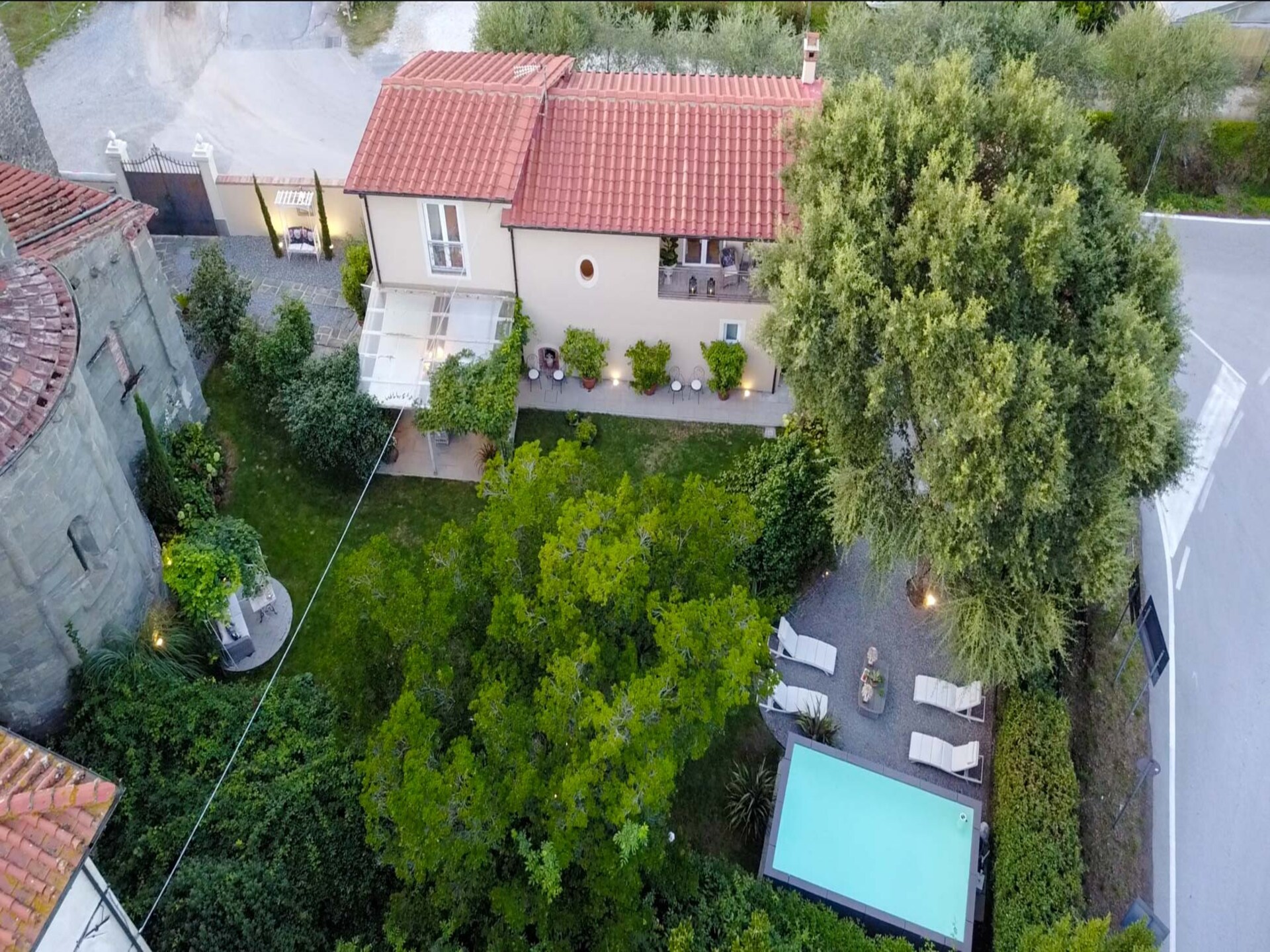 Villa Gianna: authentieke Toscaanse boerderij met privézwembad bij Montecarlo - foto 7