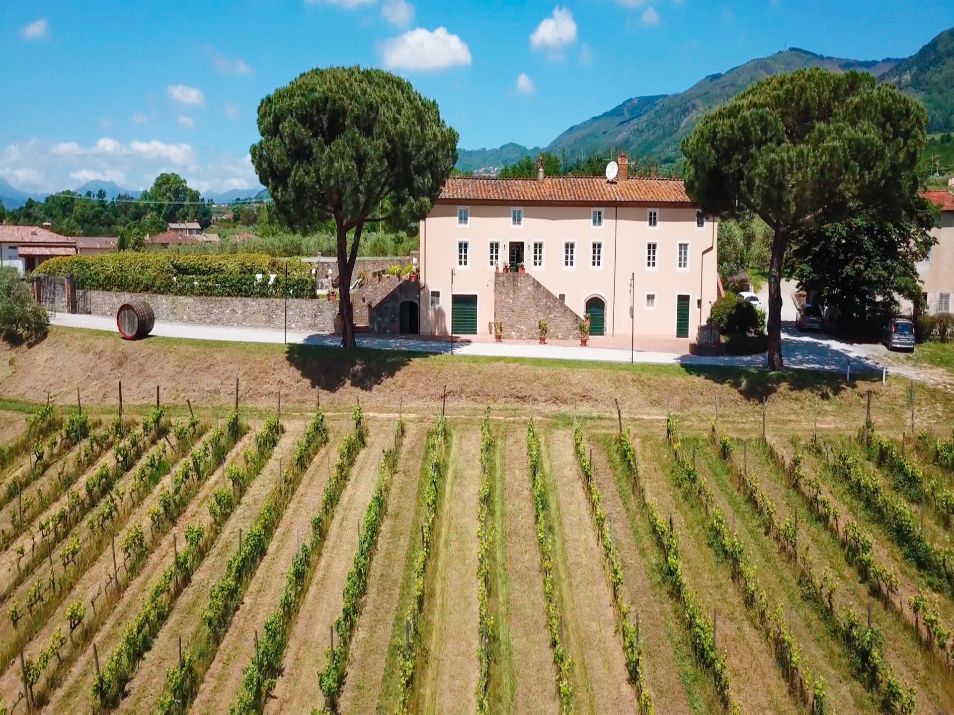 Historisch wijngoed met 6 slaapkamers en uitzicht op Toscaanse heuvels - foto 2
