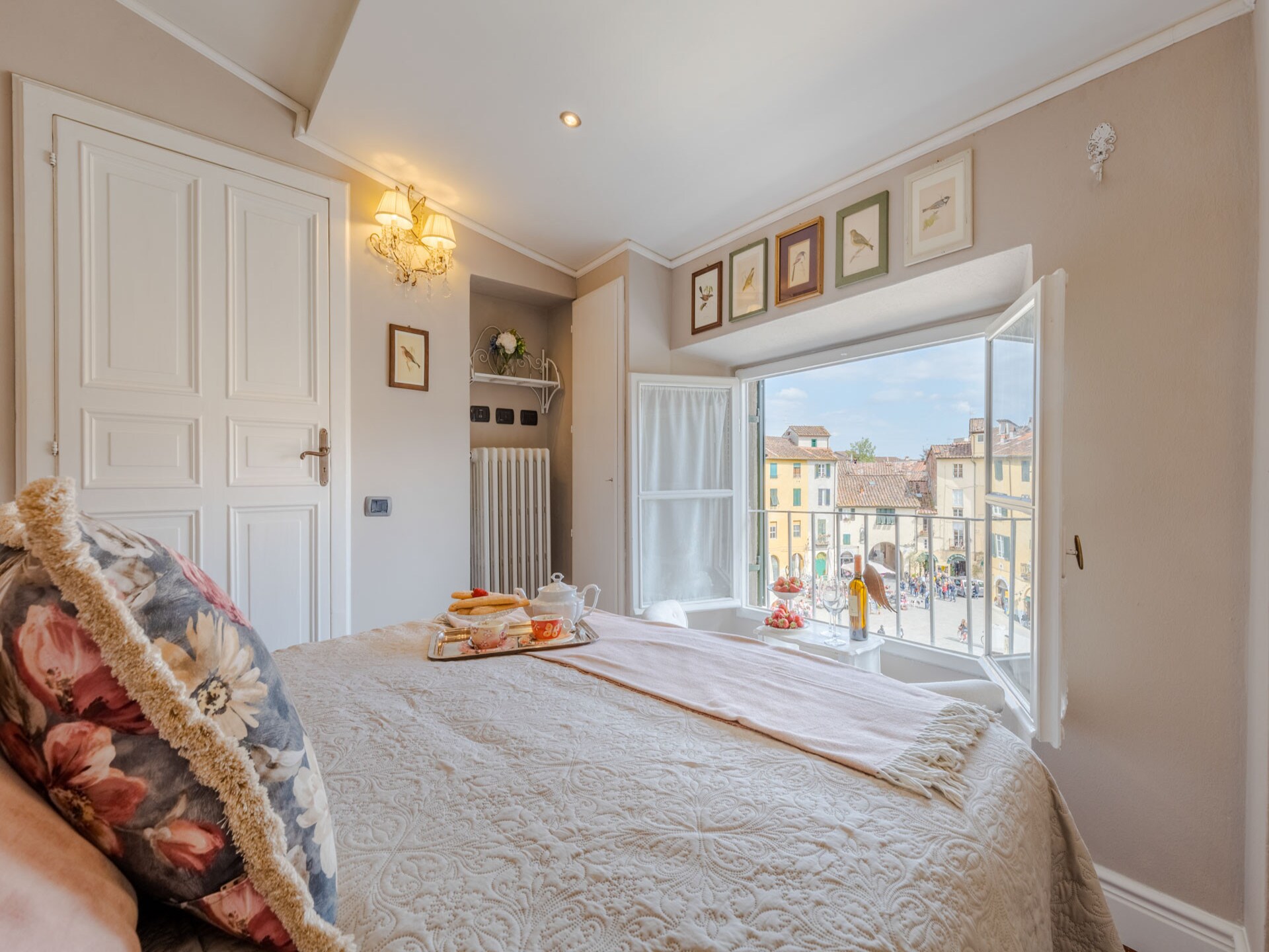 Casa Pitt: Elegante stadsvilla met balkon aan Piazza Anfiteatro in Lucca - foto 44