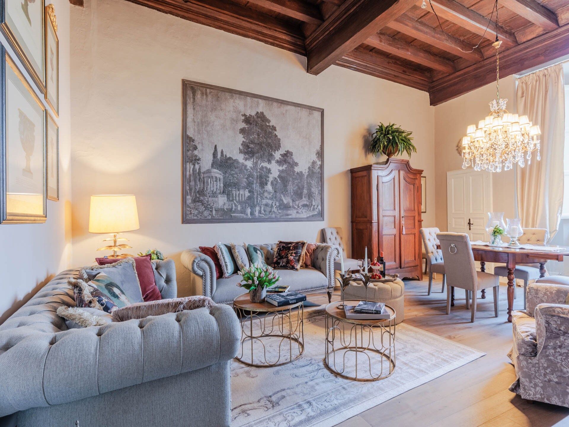 Casa Pitt: Elegante stadsvilla met balkon aan Piazza Anfiteatro in Lucca - foto 7