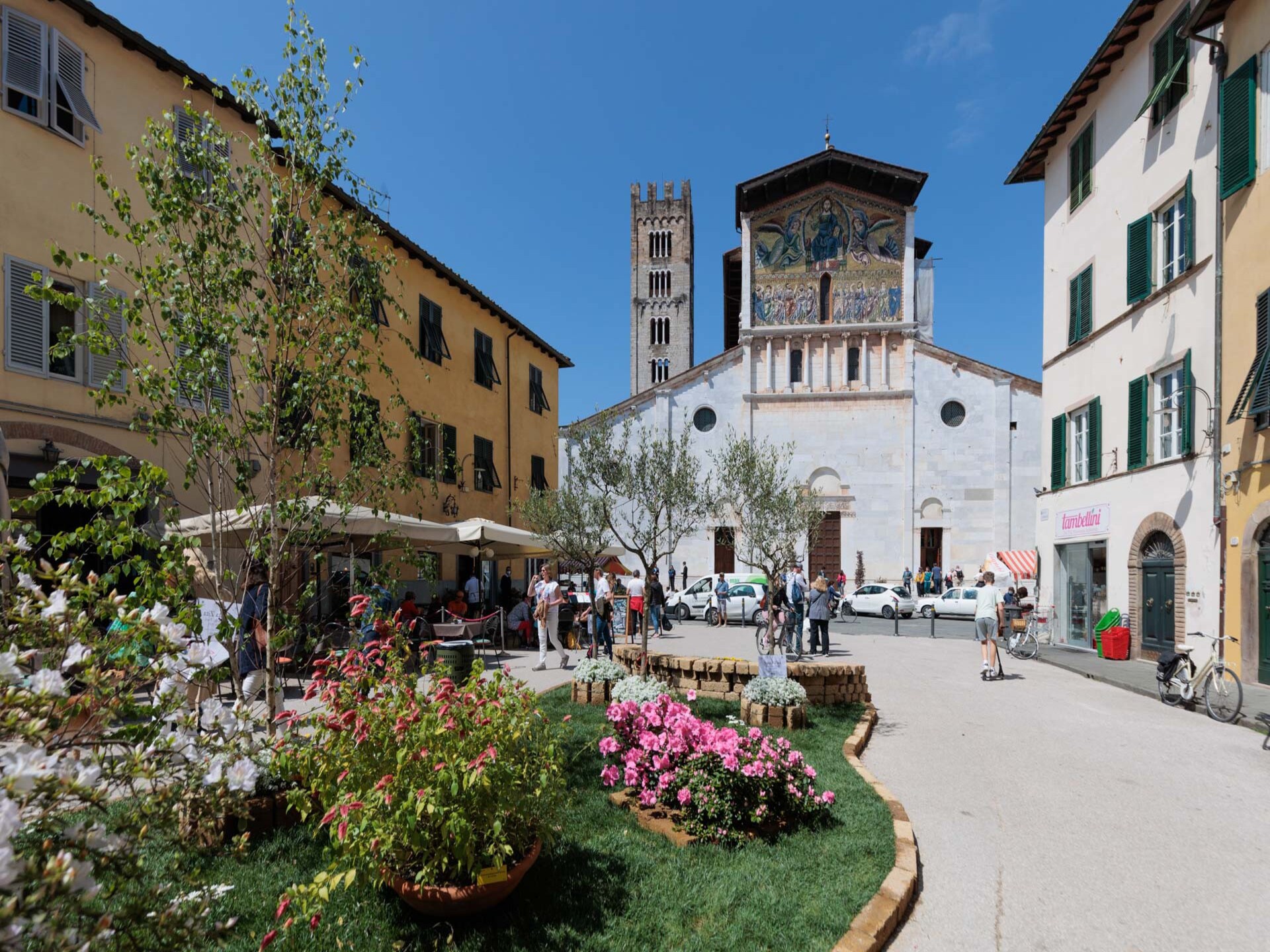 Casa Pitt: Elegante stadsvilla met balkon aan Piazza Anfiteatro in Lucca - foto 2