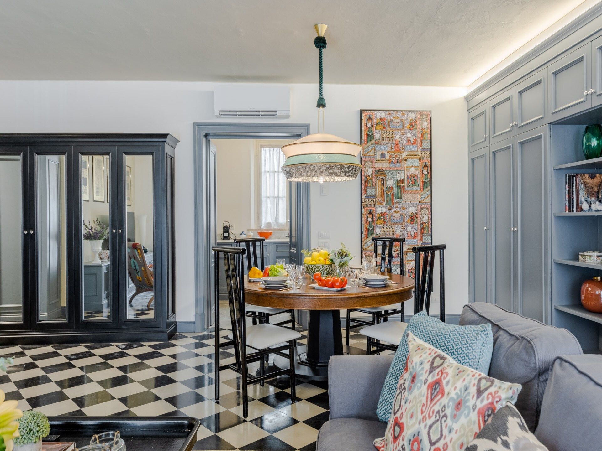 Elegant appartement in renaissancepaleis met uitzicht op Palazzo Pfanner - foto 2