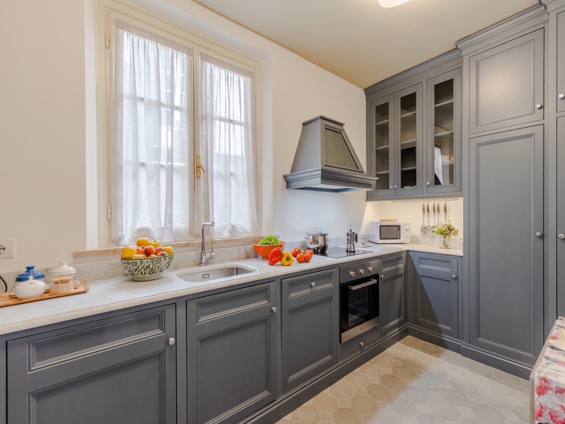 Elegant appartement in renaissancepaleis met uitzicht op Palazzo Pfanner - foto 16