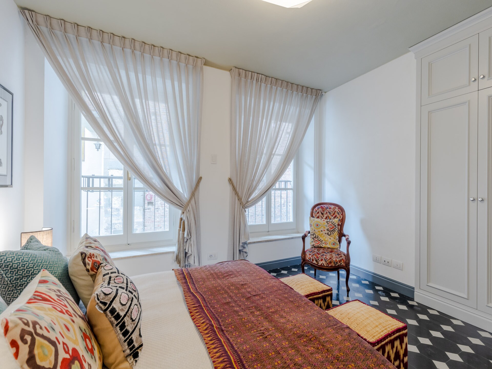 Elegant appartement in renaissancepaleis met uitzicht op Palazzo Pfanner - foto 26