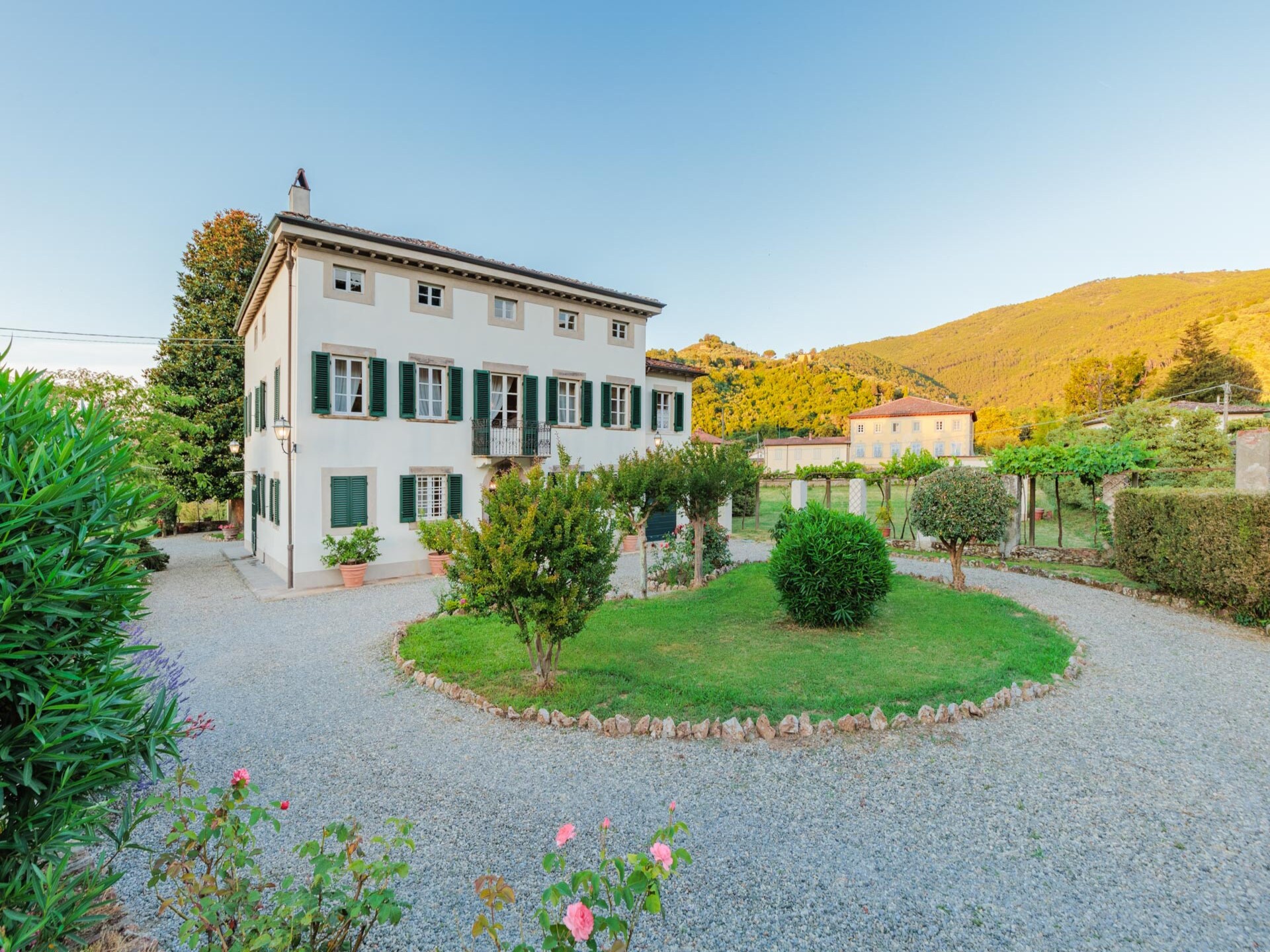 Villa Magnolie: Stijlvolle familievilla met panoramisch uitzicht bij Lucca - foto 4