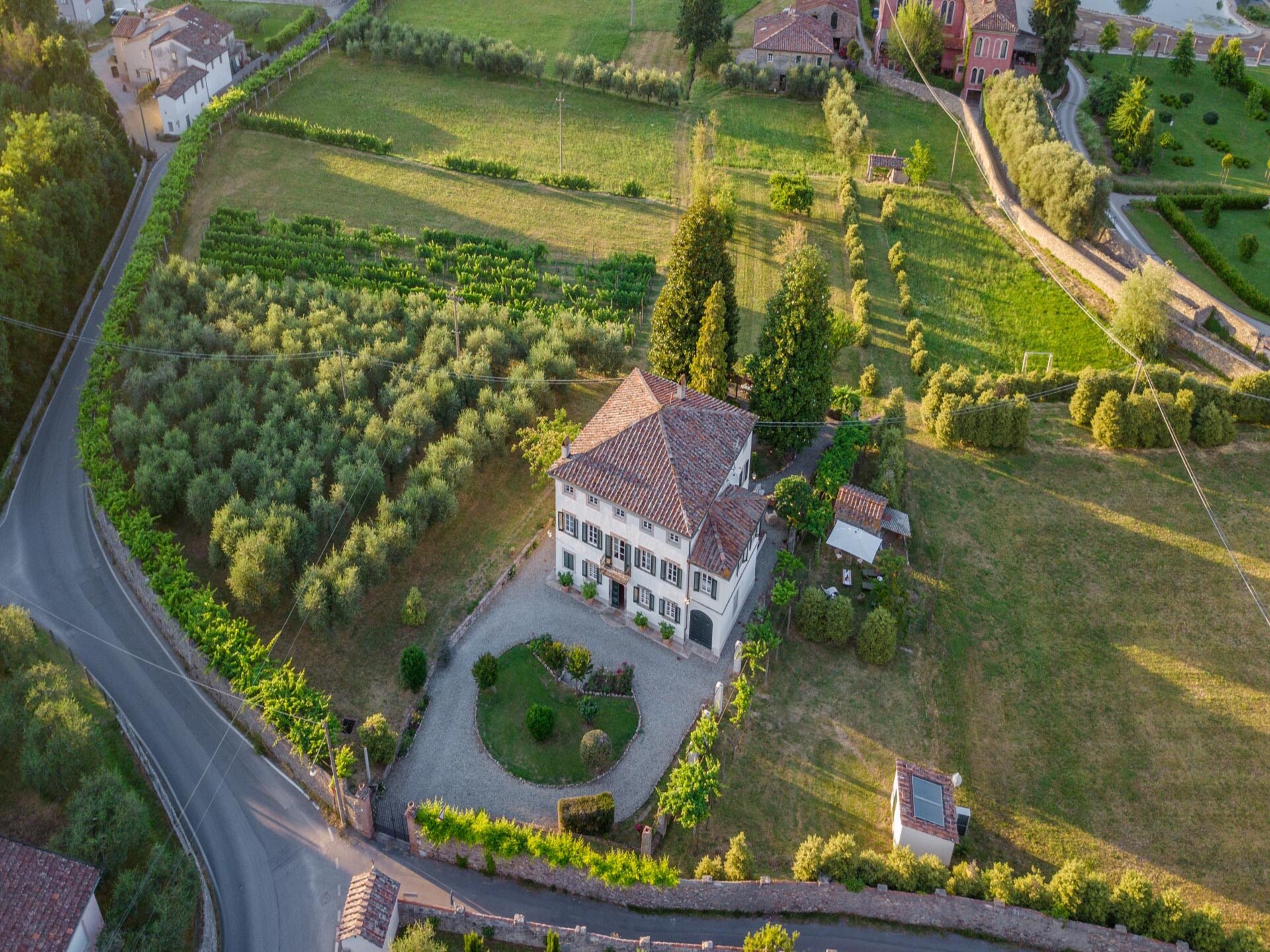 Villa Magnolie: Stijlvolle familievilla met panoramisch uitzicht bij Lucca - foto 3
